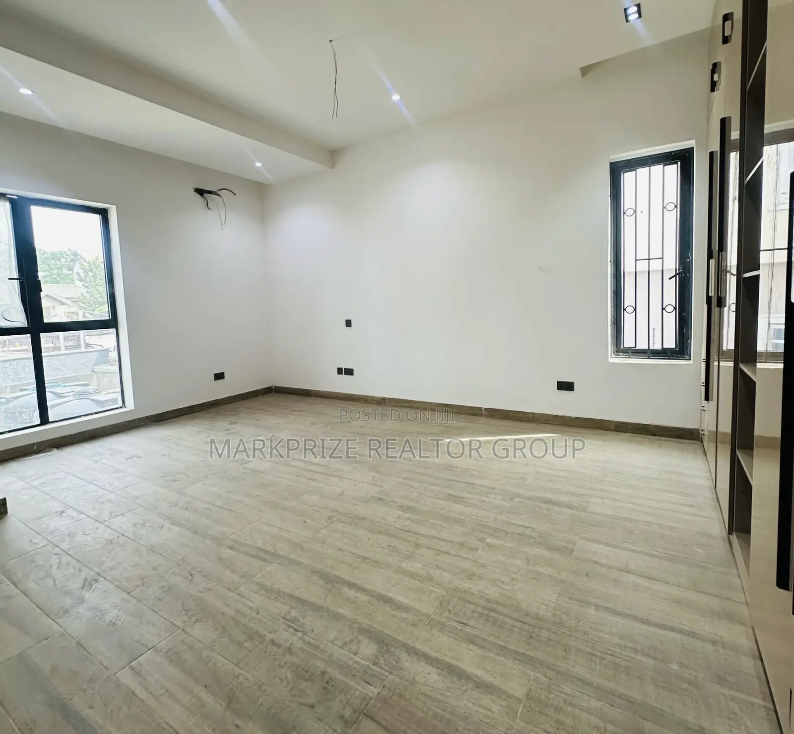 4bdrm Duplex in Magodo Phase 2 Lagos for sale in Magodo