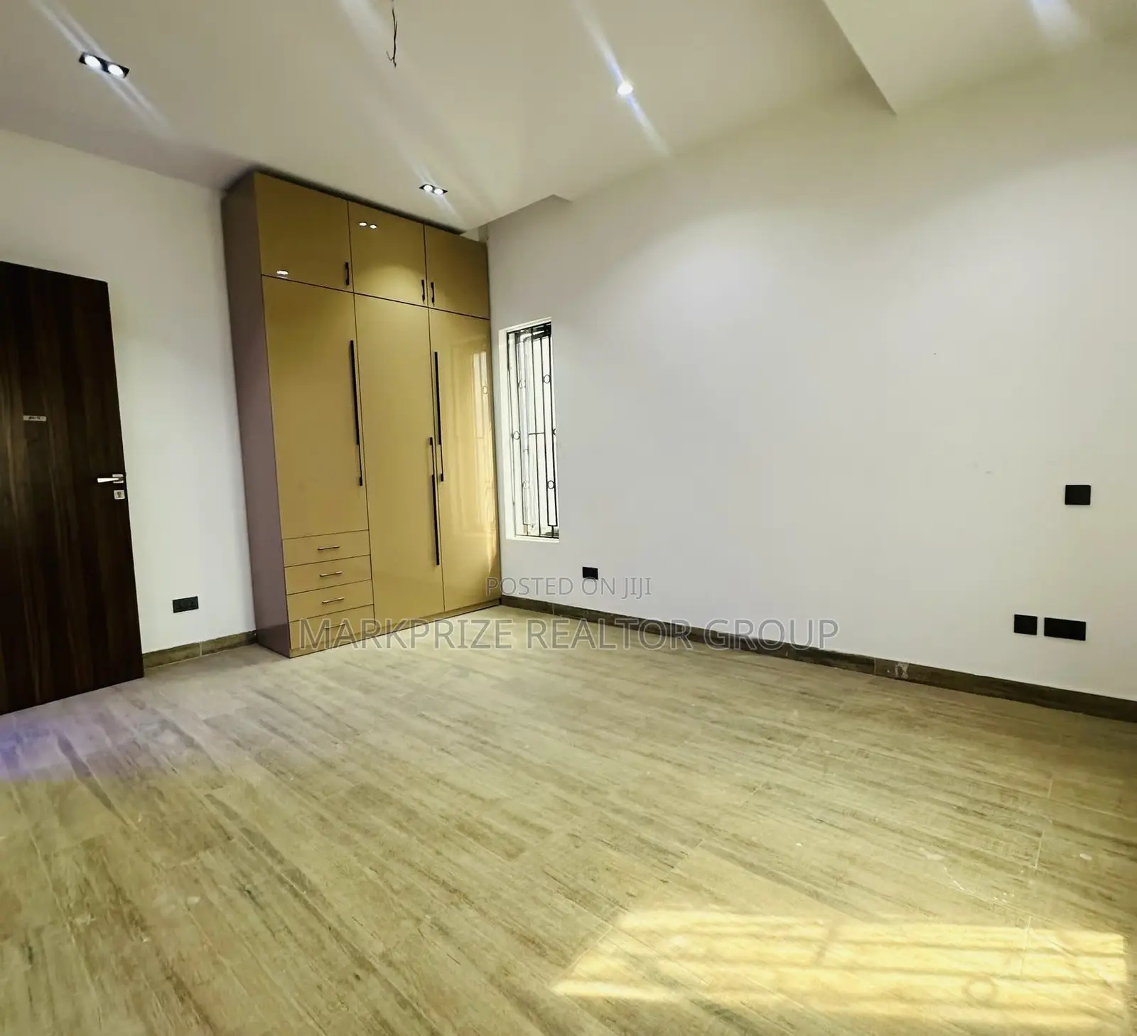 4bdrm Duplex in Magodo Phase 2 Lagos for sale in Magodo