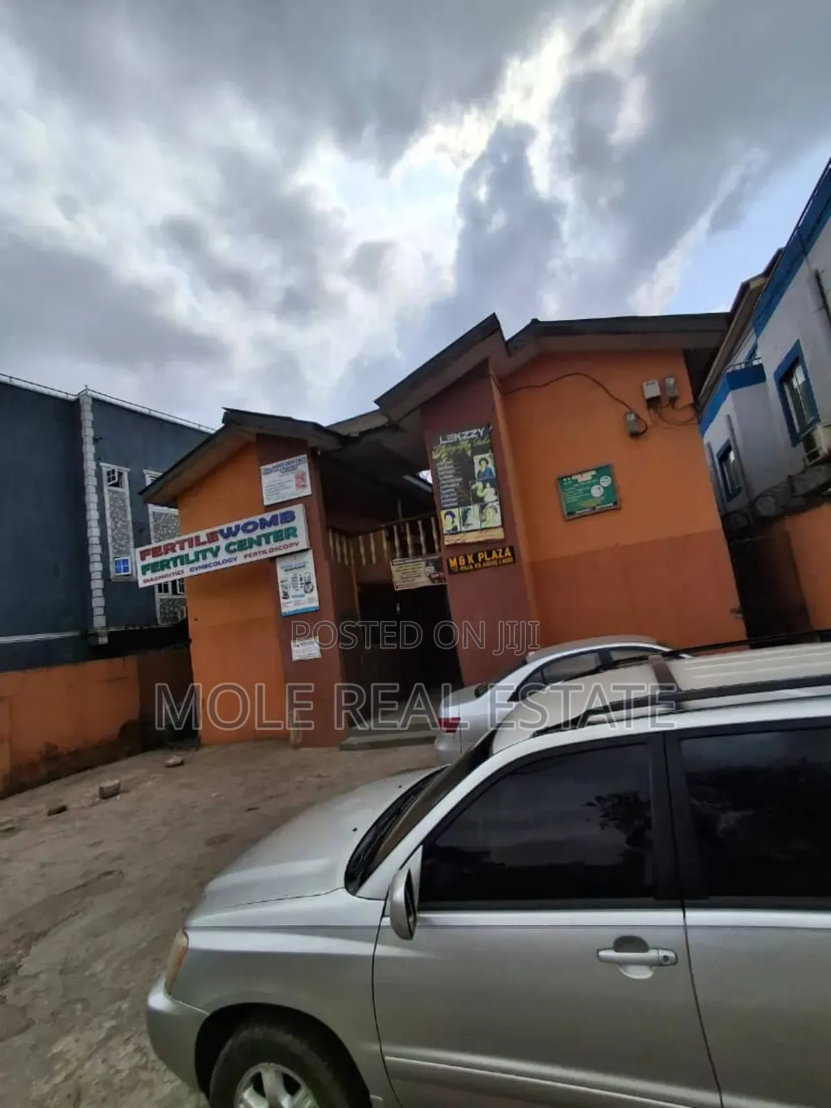 22 Shops Shoping Complex Iyana Ipaja Agege Rd in Iyana Ipaja