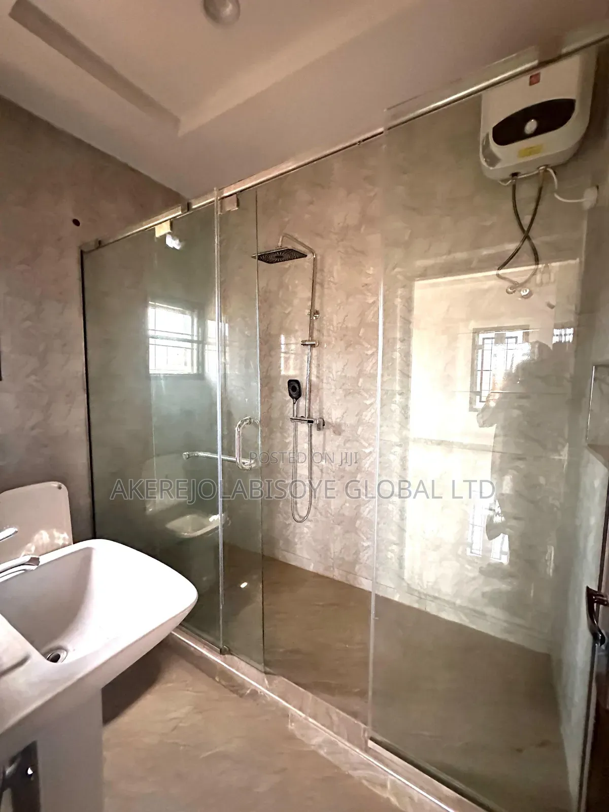 5bdrm Duplex in In An Estate for sale in Life Camp