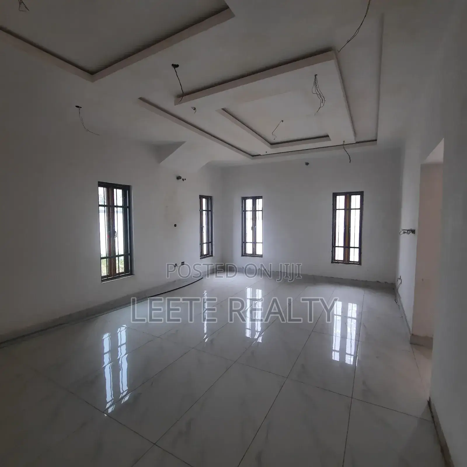 5bdrm Townhouse/Terrace in Mabushi for sale in Mabushi