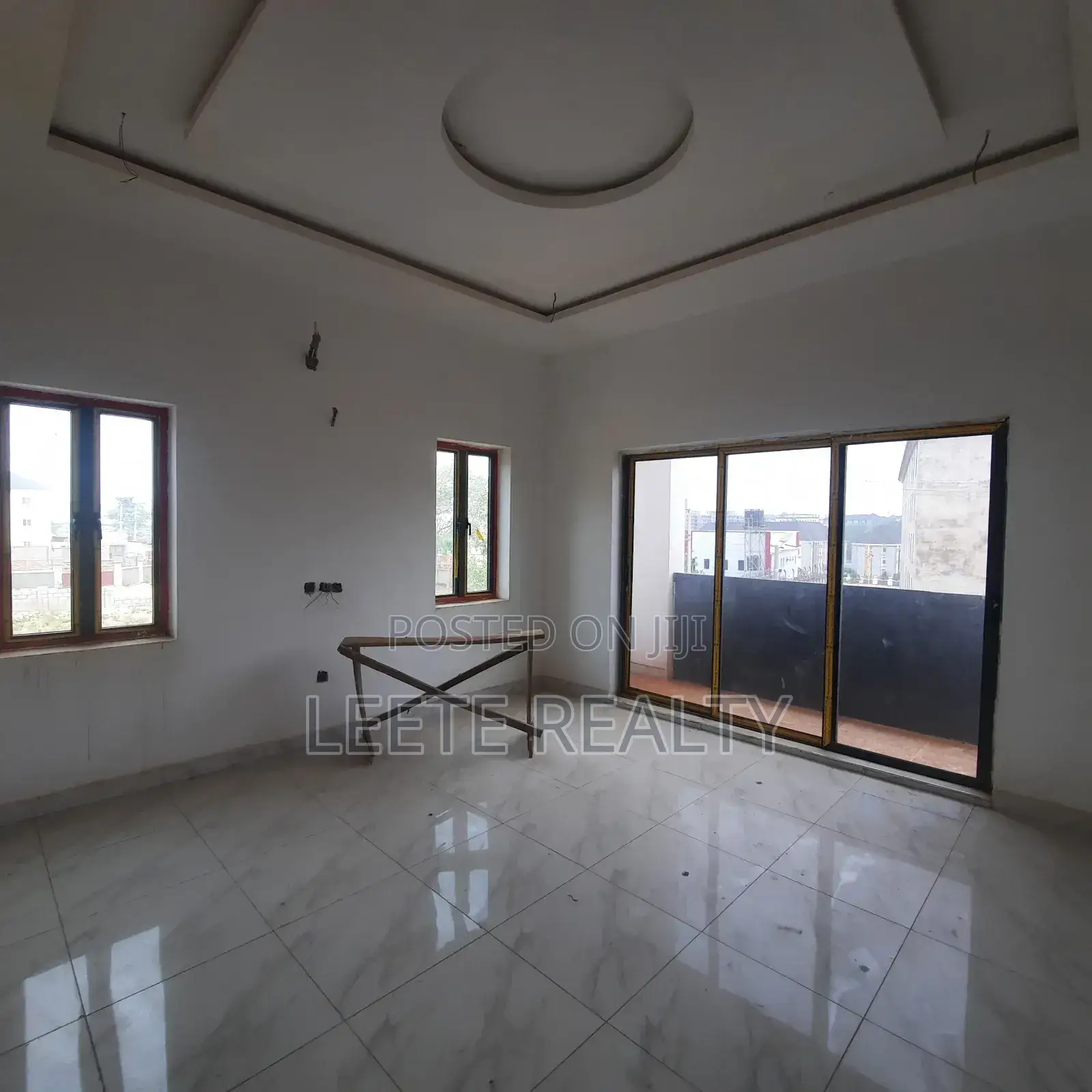 5bdrm Townhouse/Terrace in Mabushi for sale in Mabushi