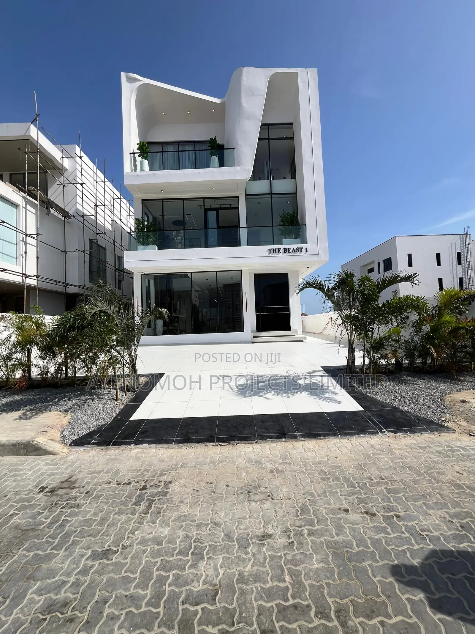 5bdrm Duplex in Ikate-Elegushi for sale in Ikate-Elegushi