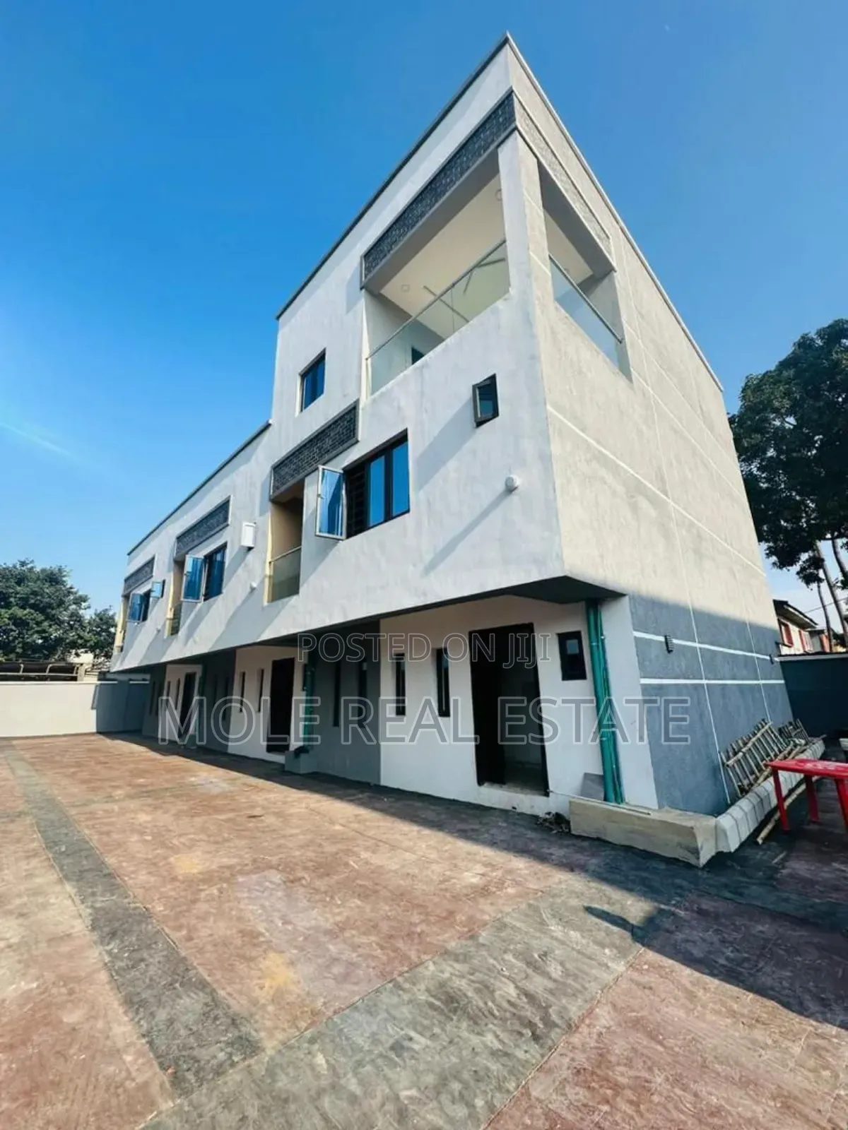Furnished 3bdrm Apartment in Illupeju Estate, Ilupeju for sale in Ilupeju