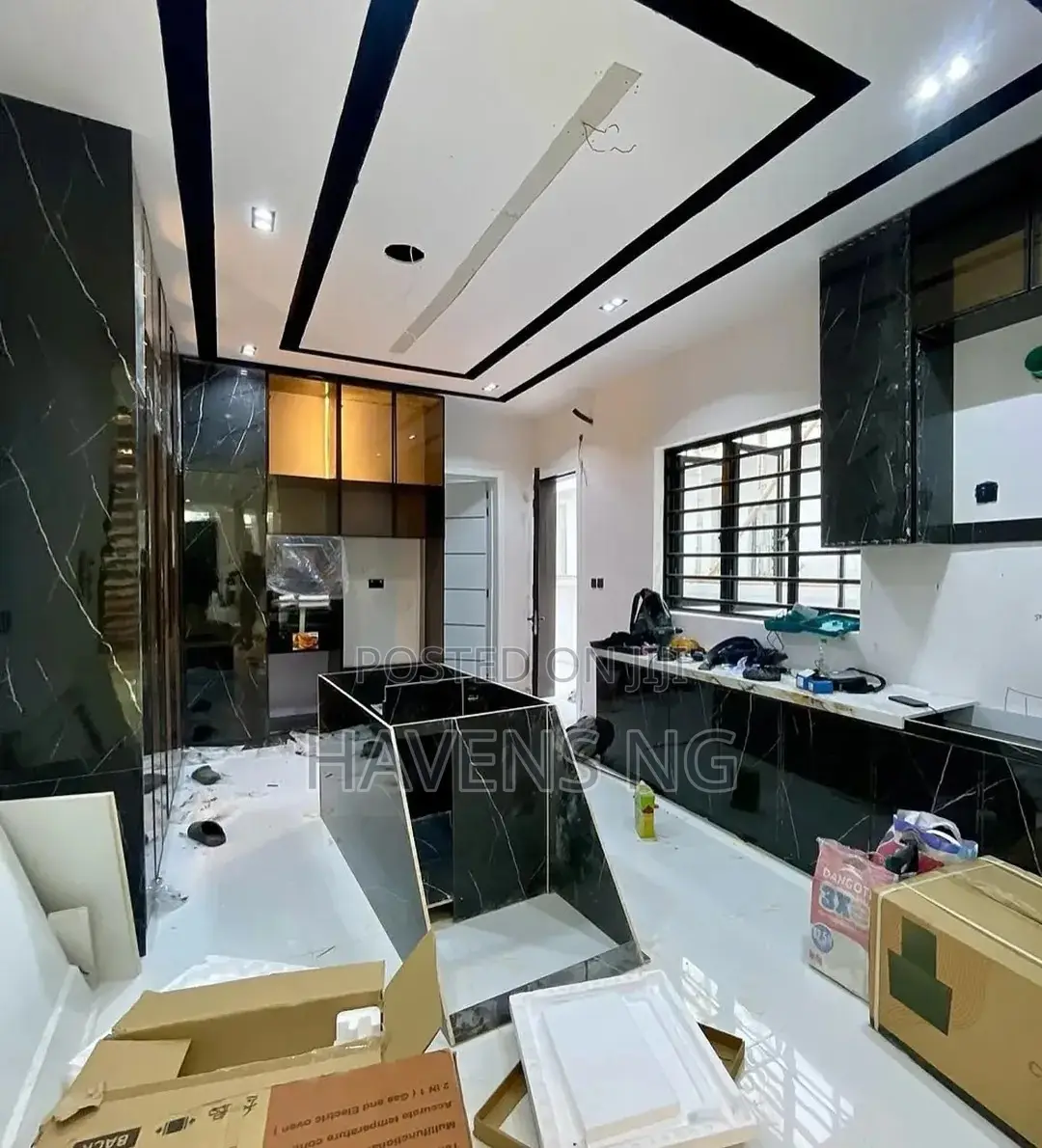 5bdrm Duplex in Ikota for sale in Ikota