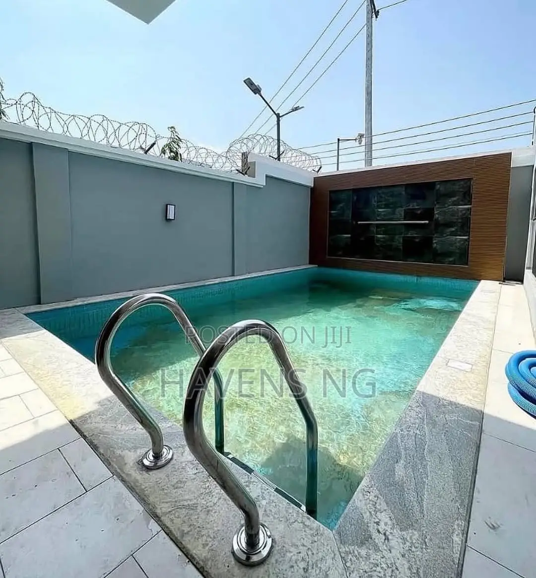 Studio Apartment in Lekki Phase 1 for sale in Lekki Phase 1