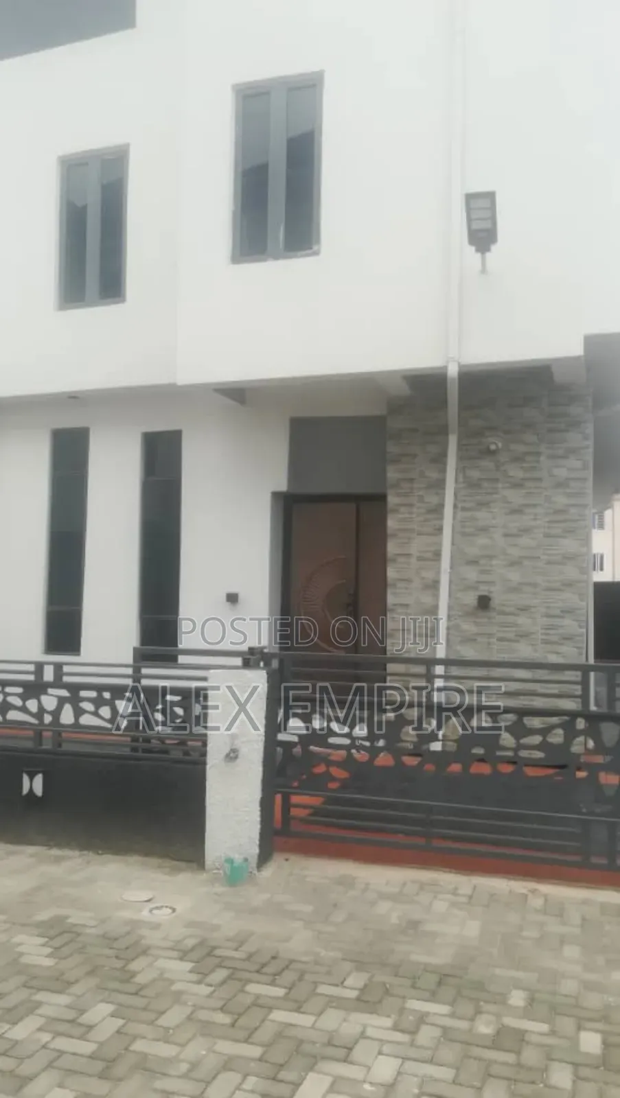5bdrm Duplex in Ago Palace for sale in Ago Palace