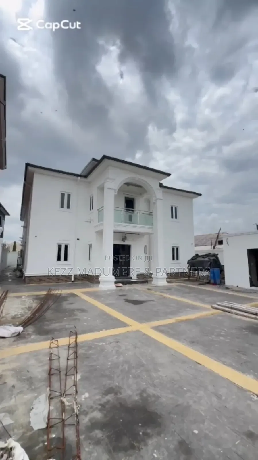 For Sale : Brand New 11 Rooms Hotel in Port Harcourt in Port-Harcourt