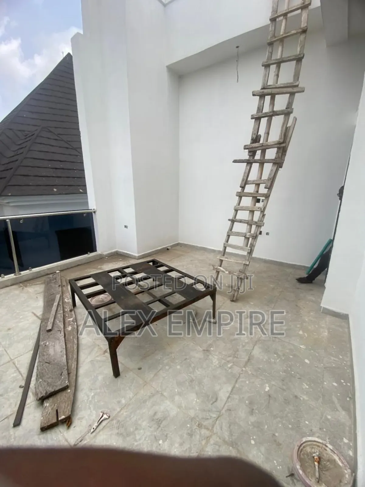 5bdrm Duplex in Ago Palace for sale in Ago Palace