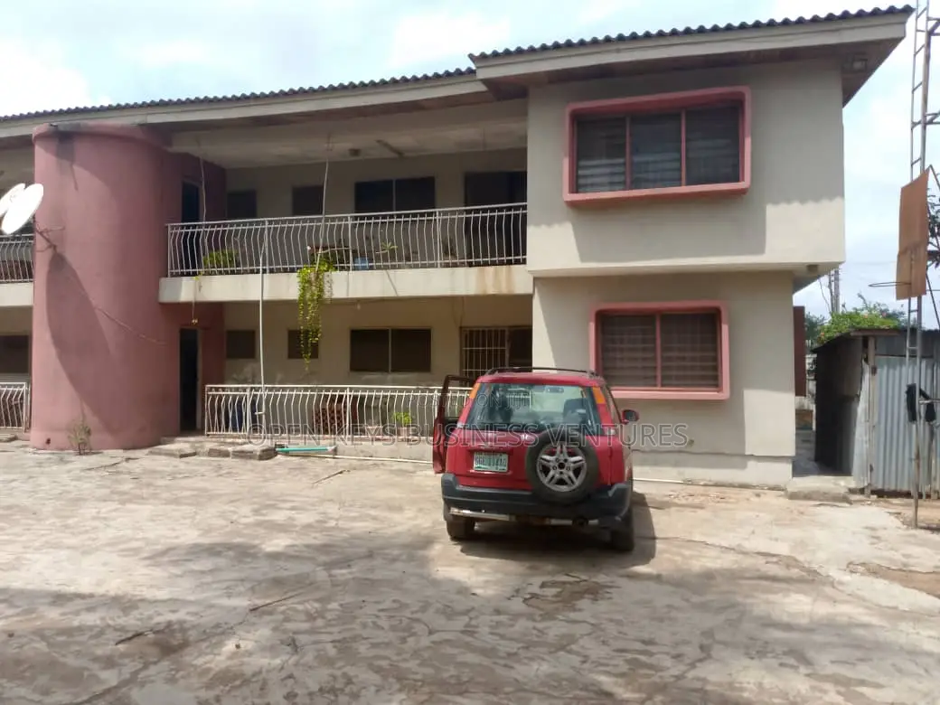 3bdrm Block of Flats in Abayomi Akinmosa, Idishin for sale in Idishin