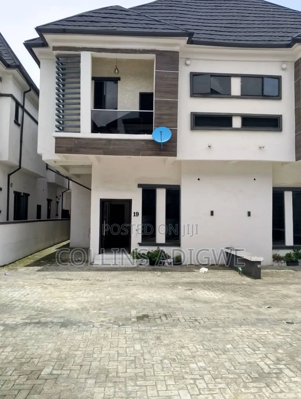 4bdrm Duplex in Orchid Call To Enter, Chevron for rent in Chevron