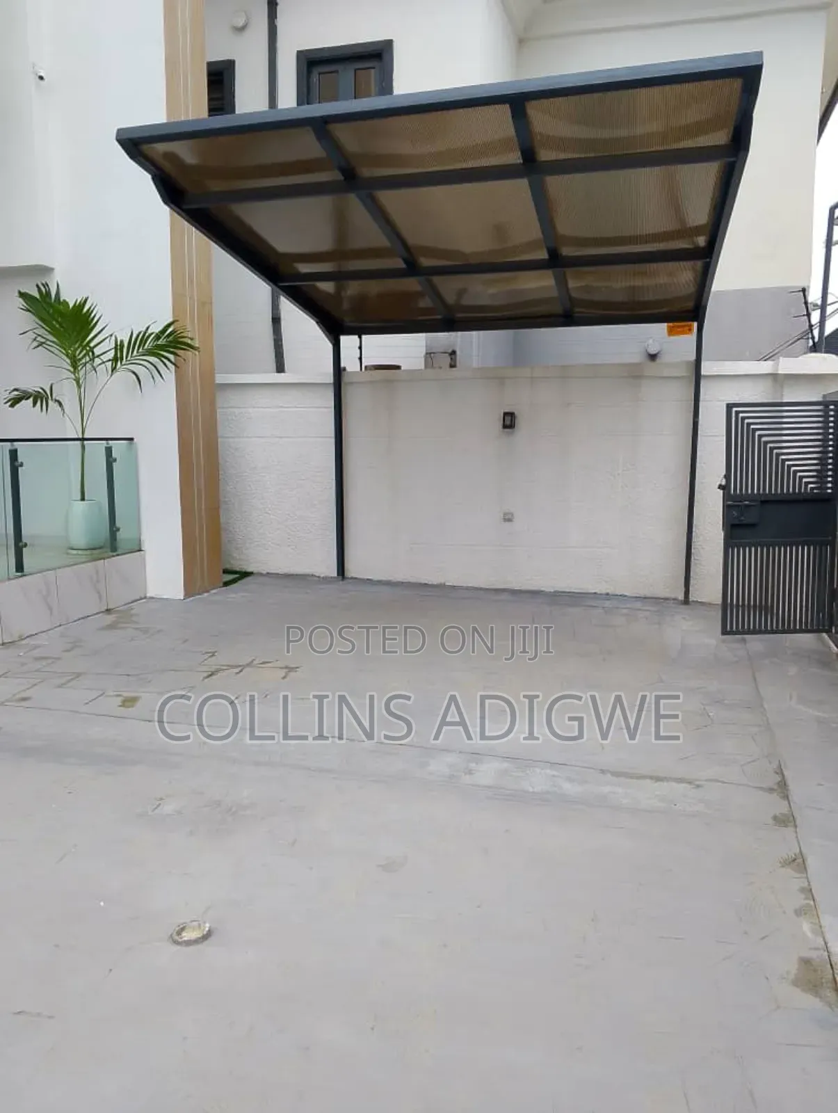 4bdrm Duplex in Ikota Chevron for sale in Ikota