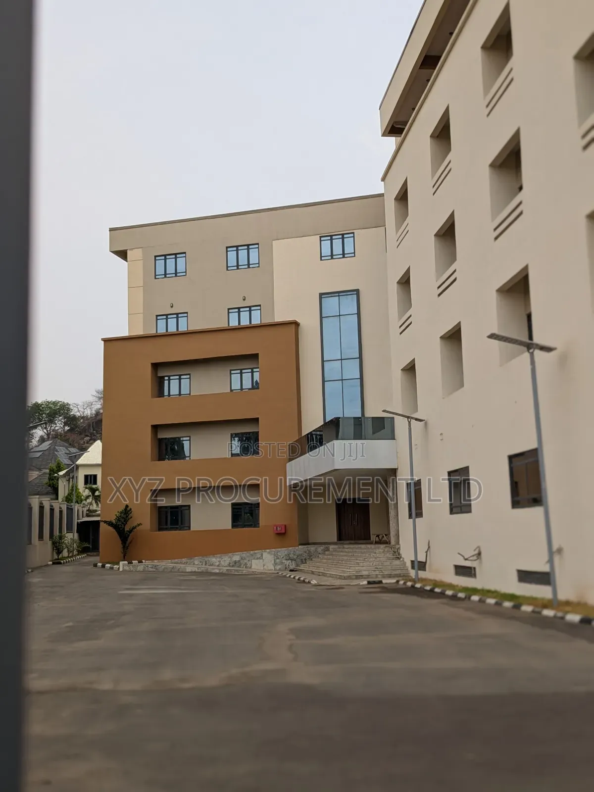 Massive Multipurpose Building at Wuse 2 for Sale L in Wuse 2