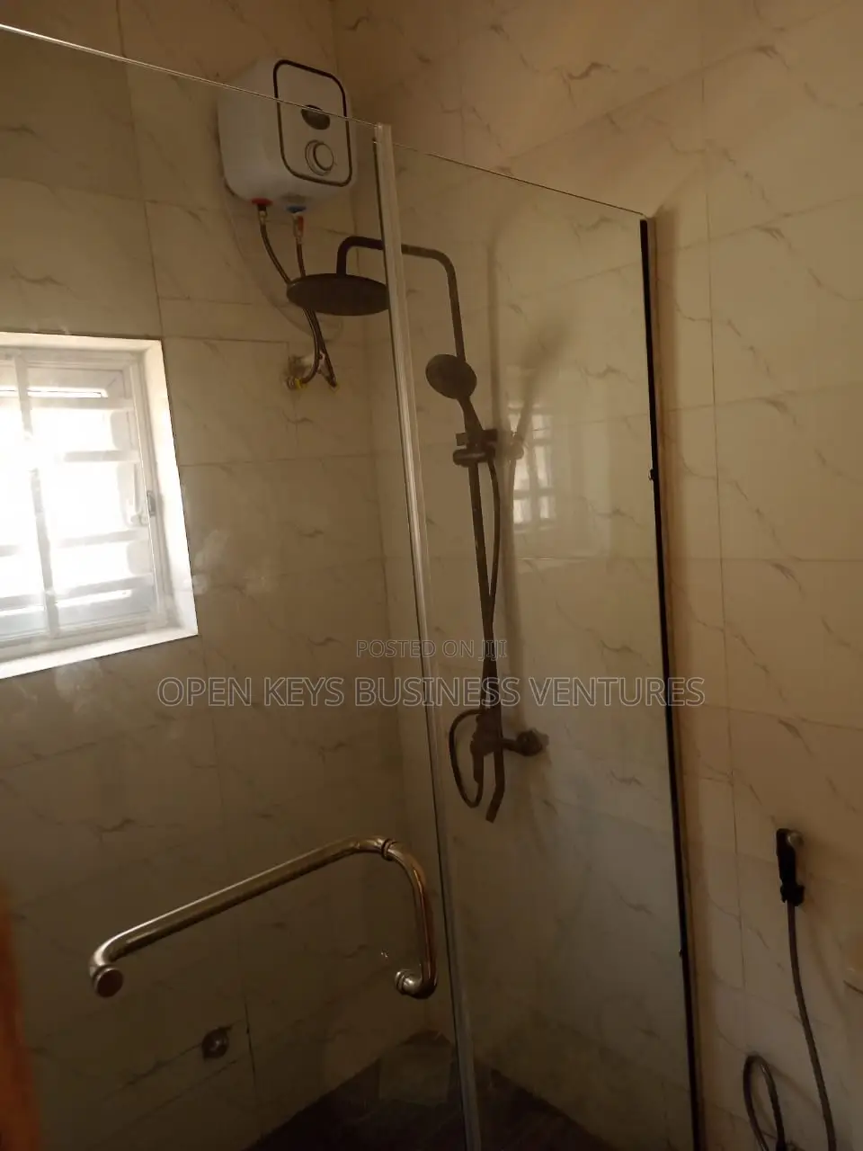 3bdrm Bungalow in Bera, Akobo for sale in Akobo