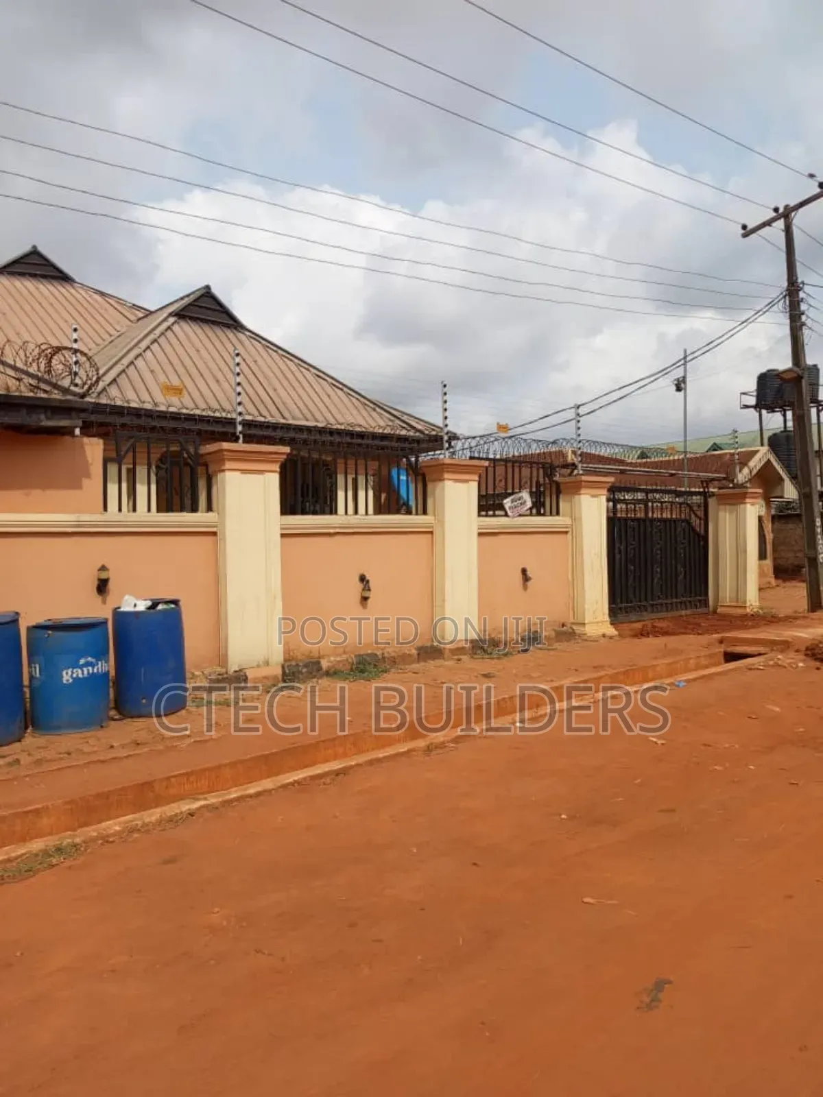 5bdrm Bungalow in Benin City for sale in Benin City