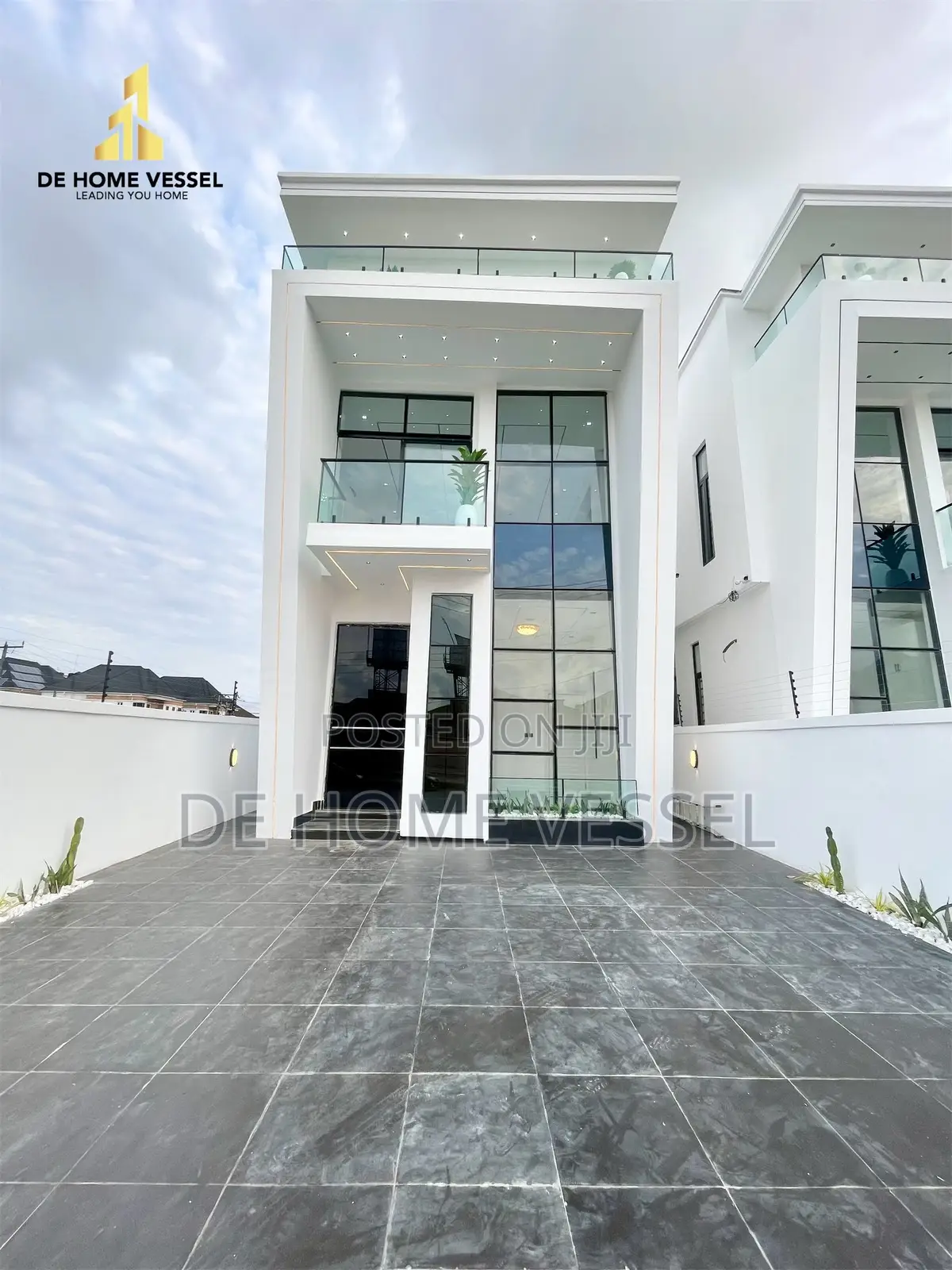 5bdrm Duplex in Lekki for sale in Lekki
