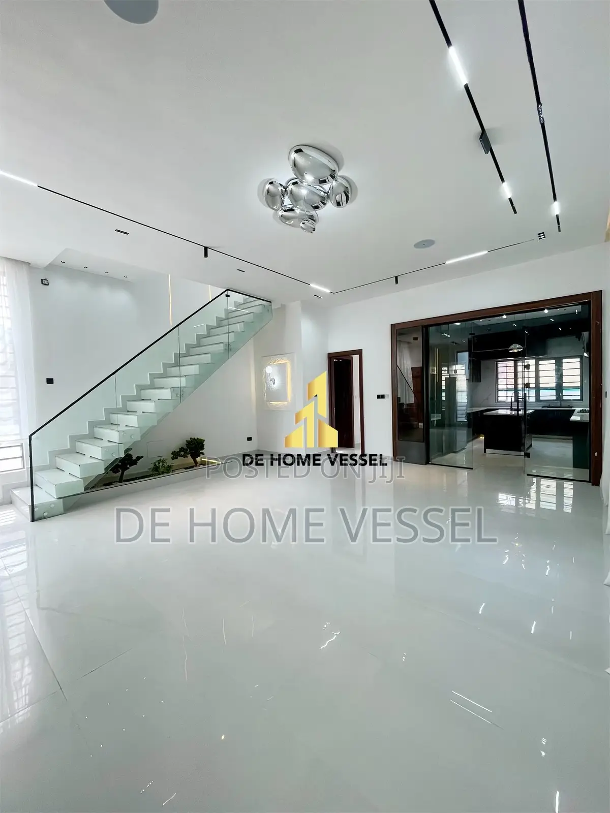 5bdrm Duplex in Idado for sale in Idado