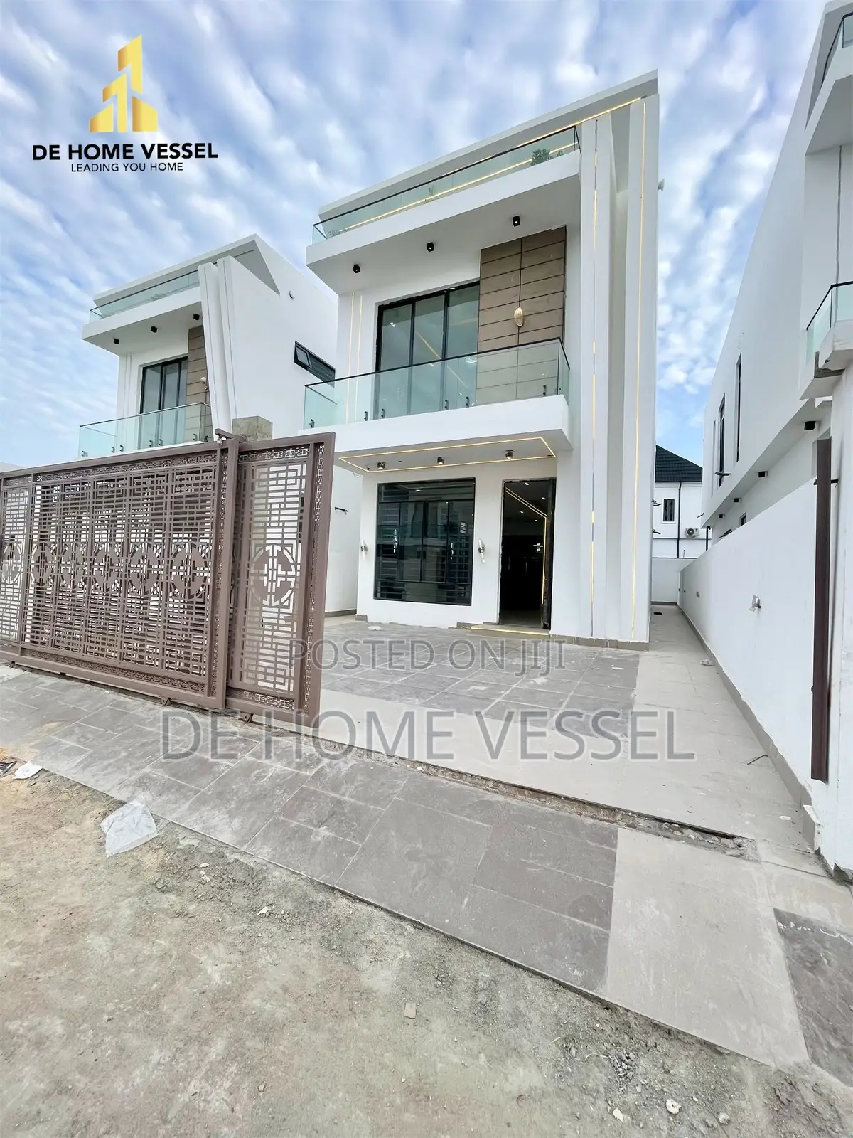 4bdrm Duplex in Lekki for sale in Lekki