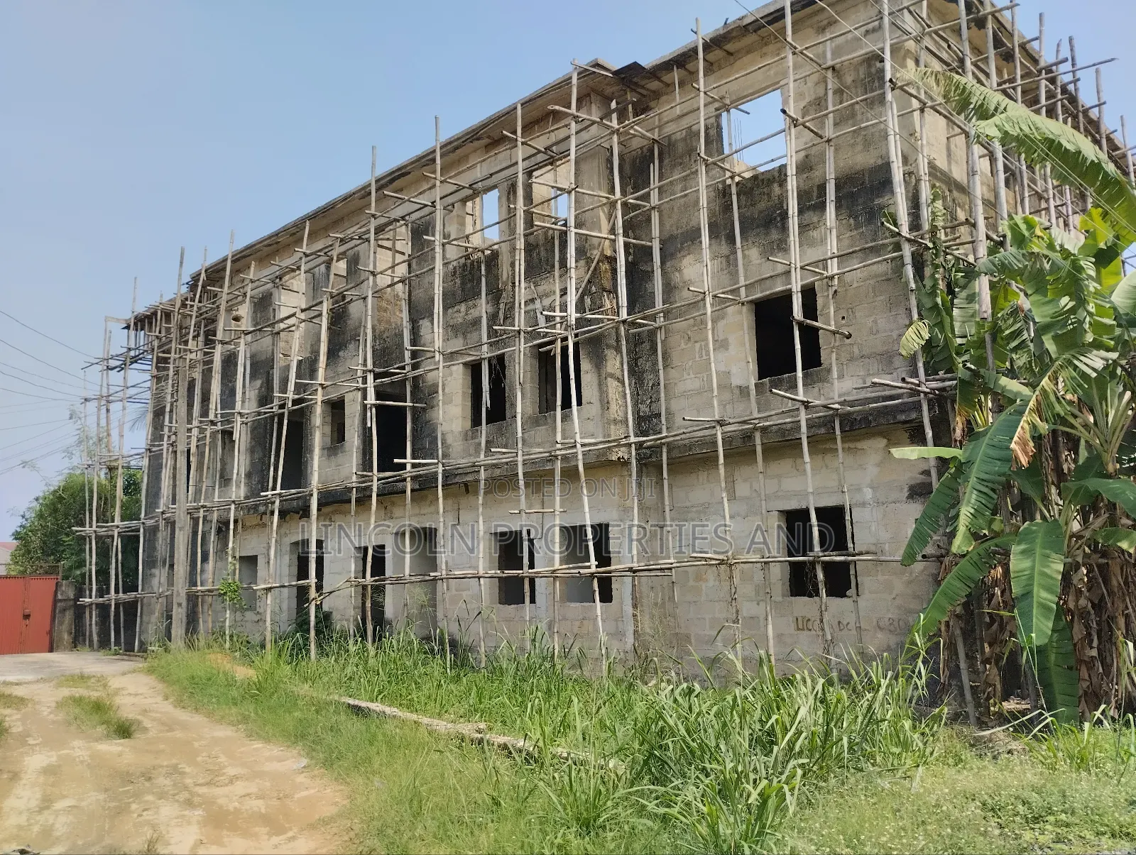 6 Units of 2 Bedrooms Storey Building for Sale Osongama Esta in Uyo