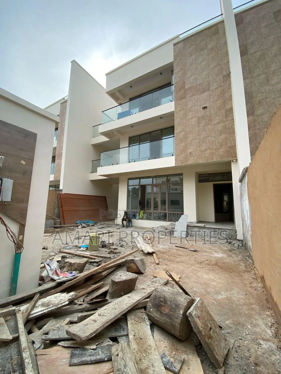 5bdrm Duplex in Banana Island for rent in Banana Island