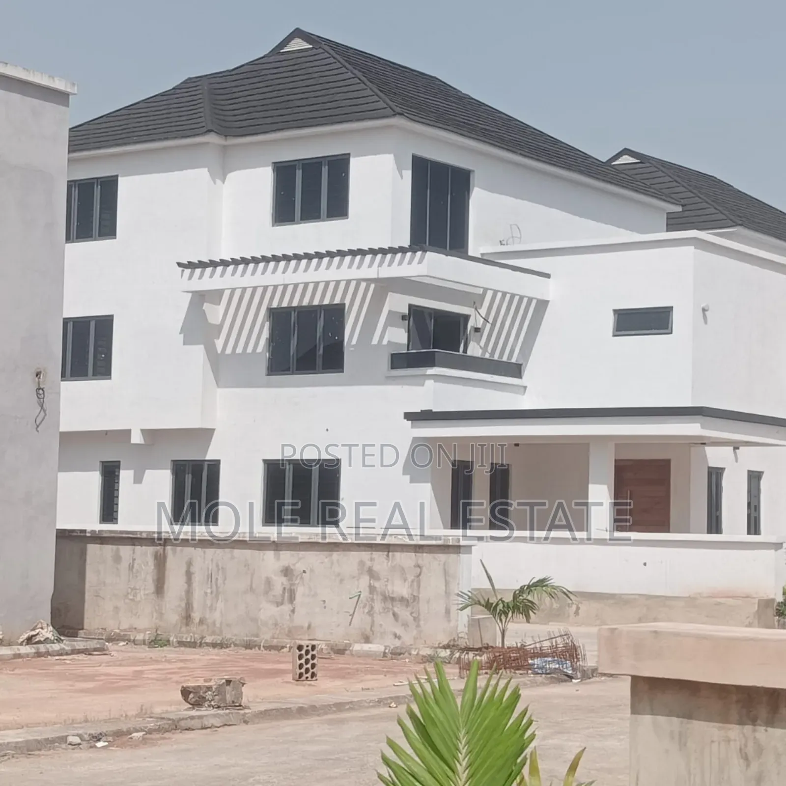Furnished 6bdrm Duplex in Ikeja Gra for sale in Ikeja GRA