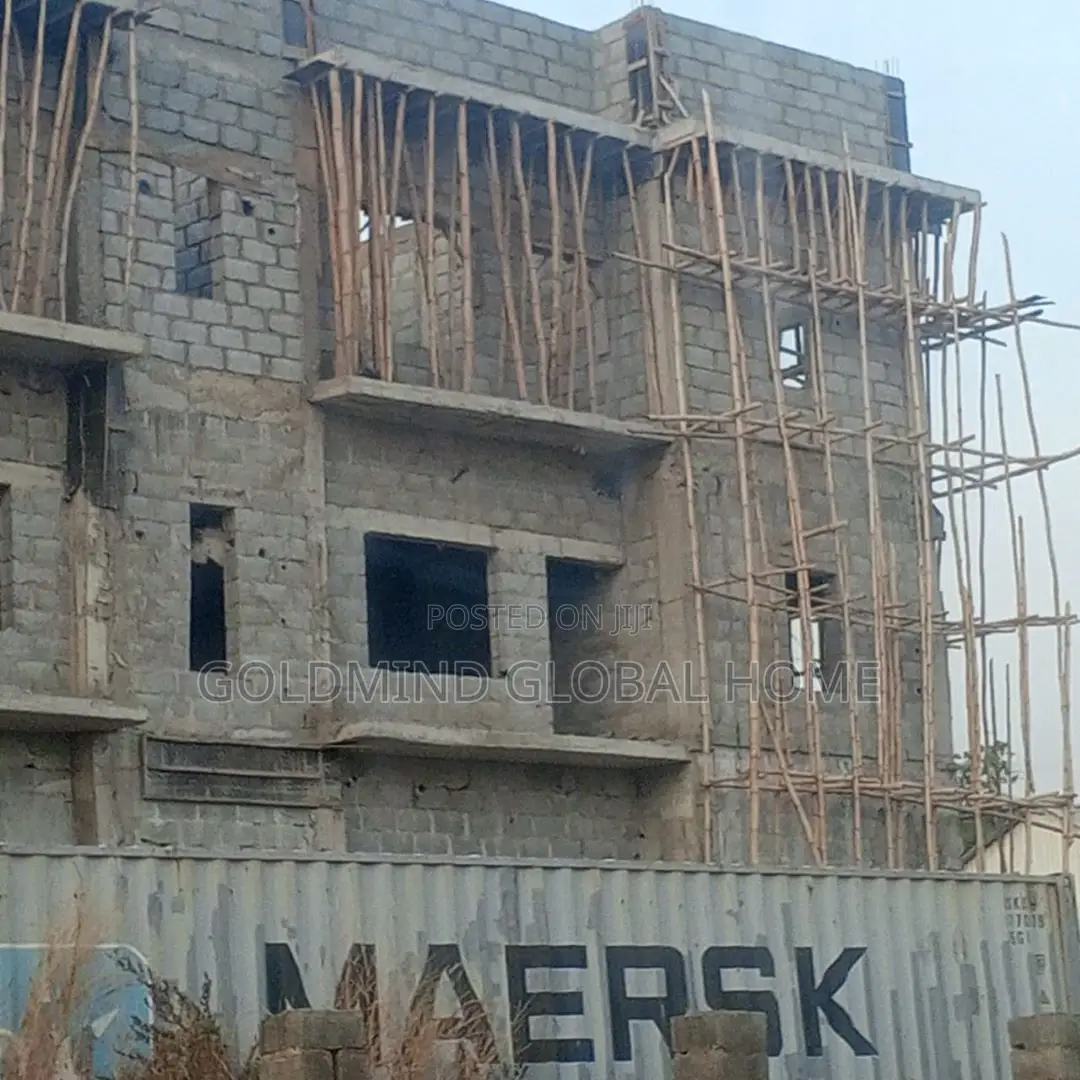 3bdrm Block Of Flats In Mabushi For Sale in Mabushi