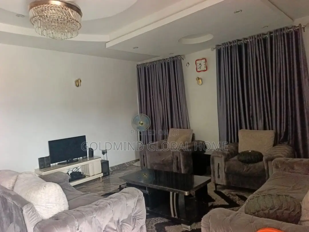 3bdrm Bungalow in Lugbe Aiport Road for sale in Sabon Lugbe
