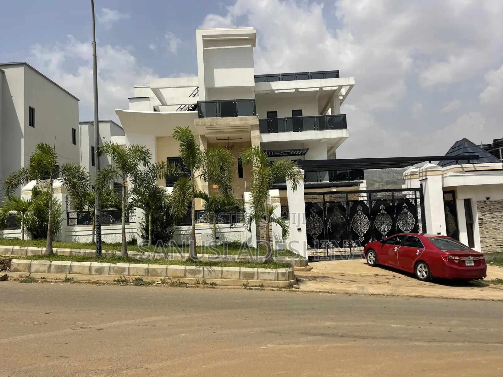 8bdrm Duplex in Katampe Extension At for sale in Katampe Extension