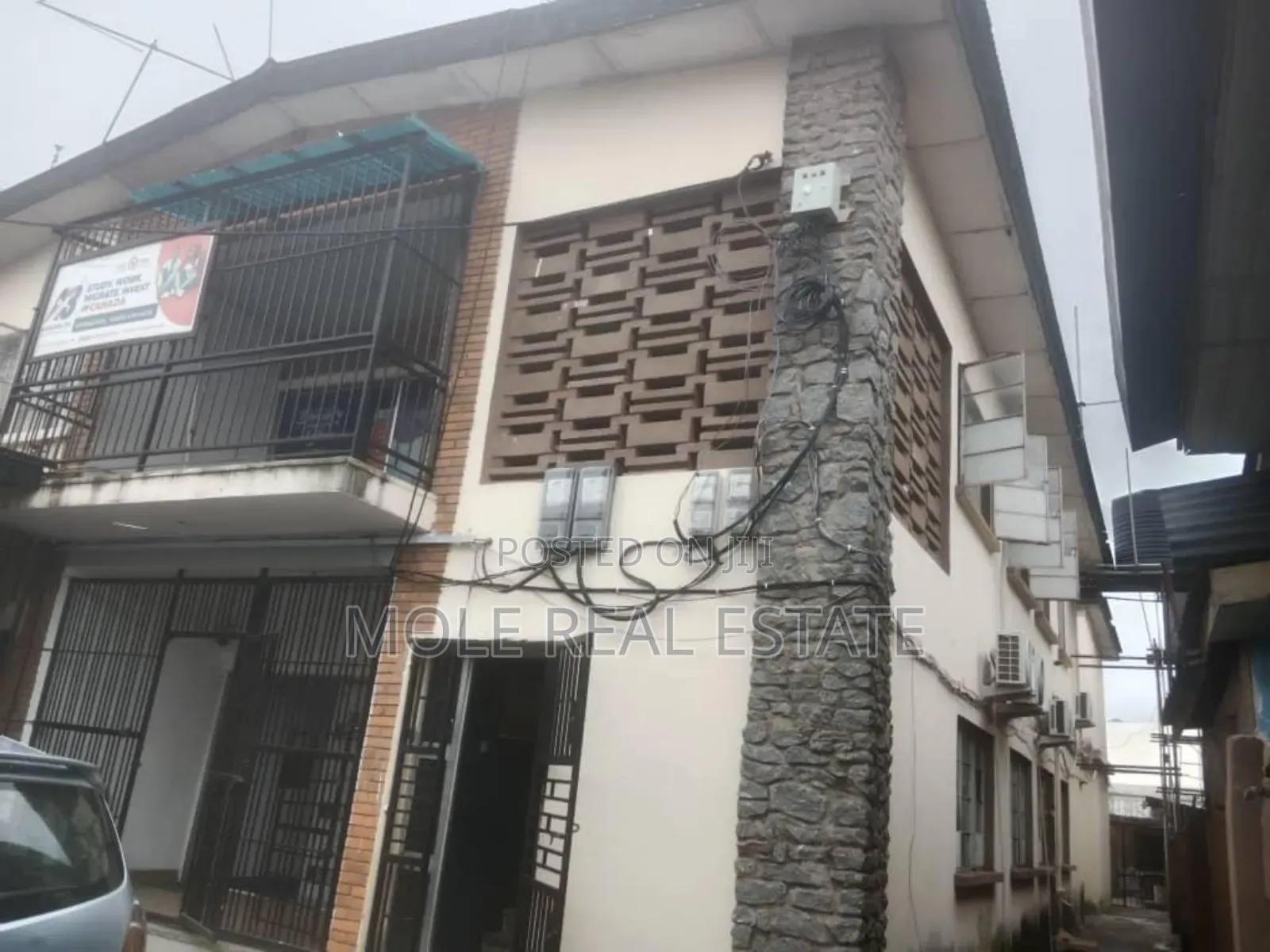 Furnished 3bdrm Apartment in Ikeja for sale in Ikeja GRA