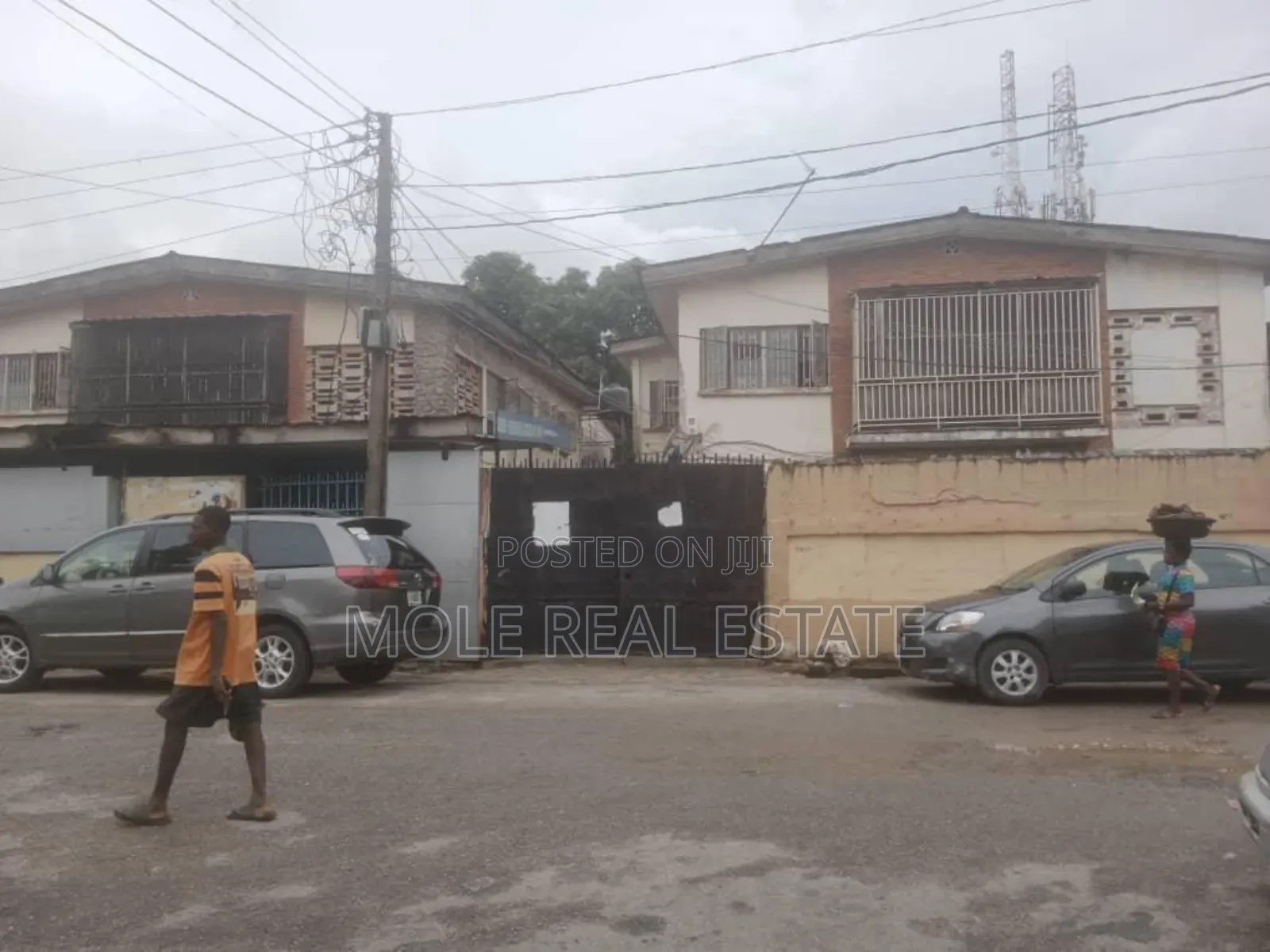 Investment Roi 4 Flats Victory Estate Idimu in Idimu