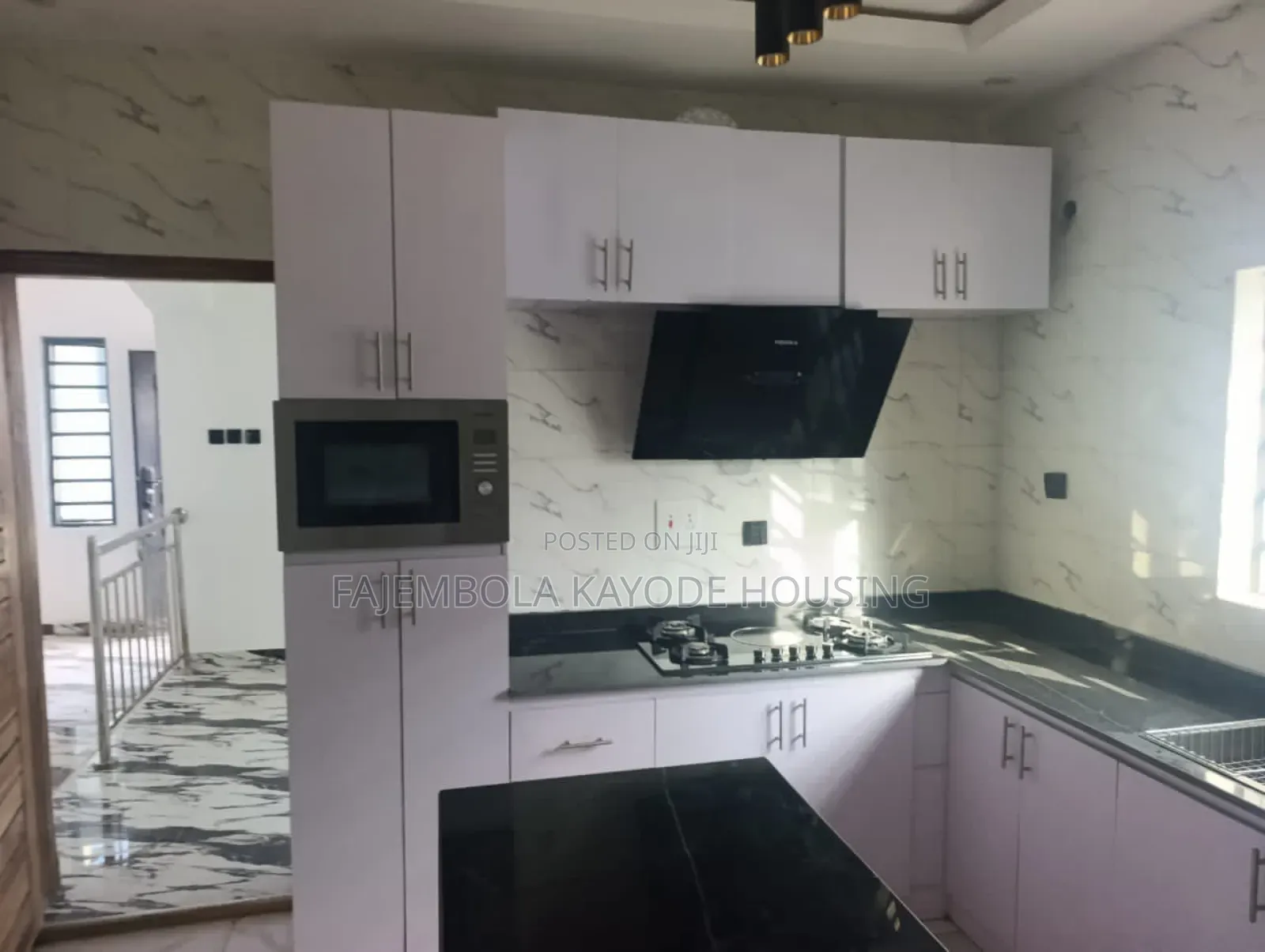 4bdrm Duplex in Kolapo Ishola Gra, Akobo for sale in Akobo
