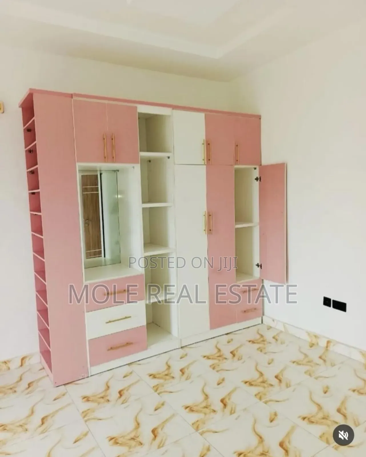 4bdrm Duplex in Obawale, Ifako-Ijaiye for sale in Ifako-Ijaiye
