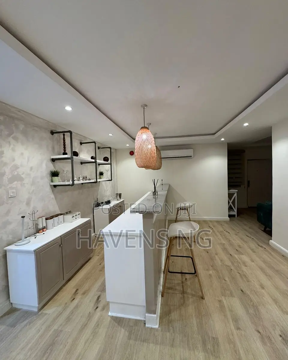 2-Bedroom Luxury Waterfront Apartment With Pool. in Lekki Phase 1