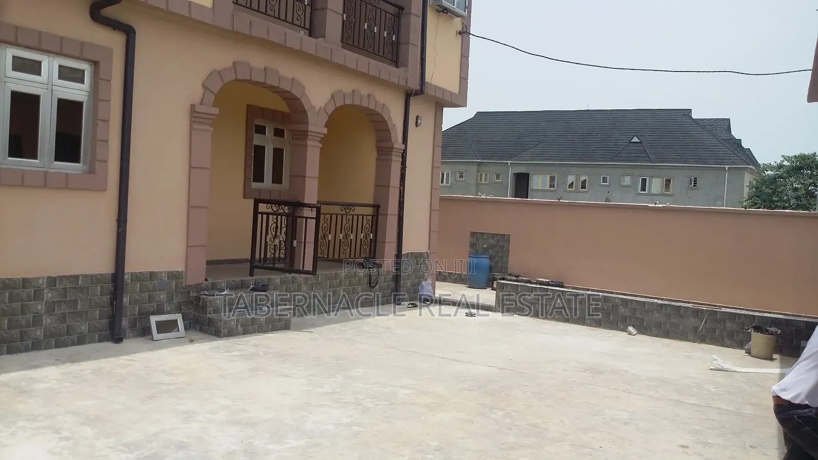 3bdrm Apartment in Greenleaf Estate, Ebute for rent in Ebute