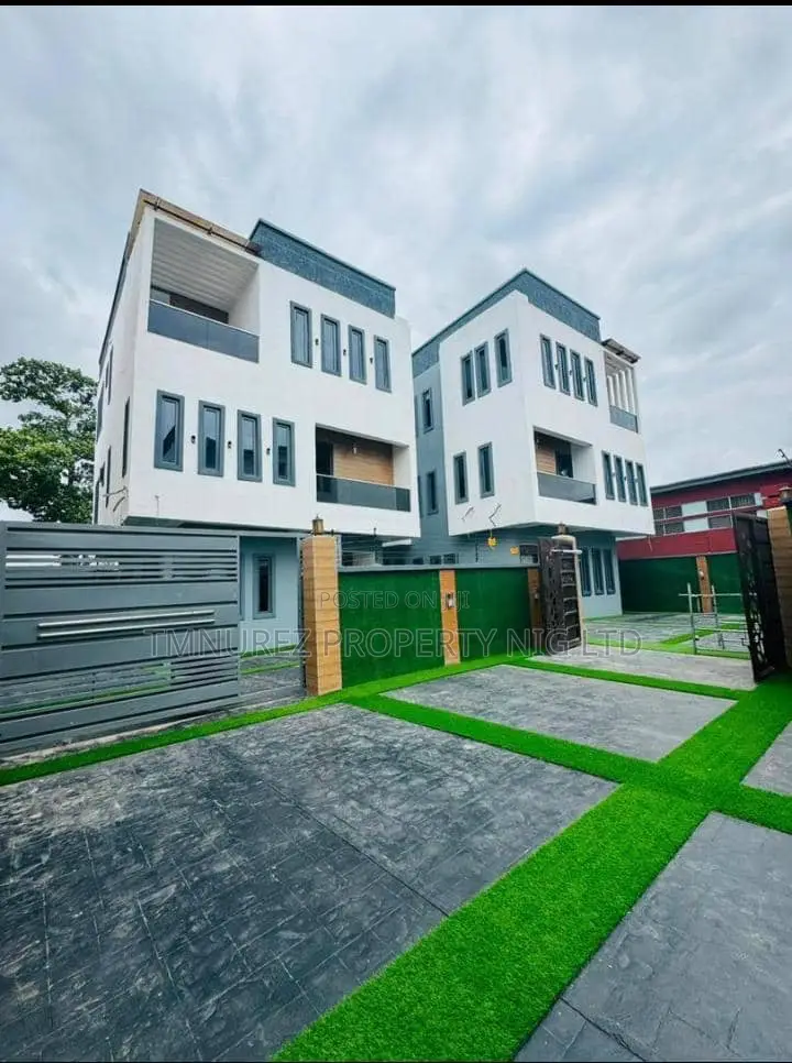 5bdrm Duplex in Adeniji Jones, Ikeja for sale in Ikeja