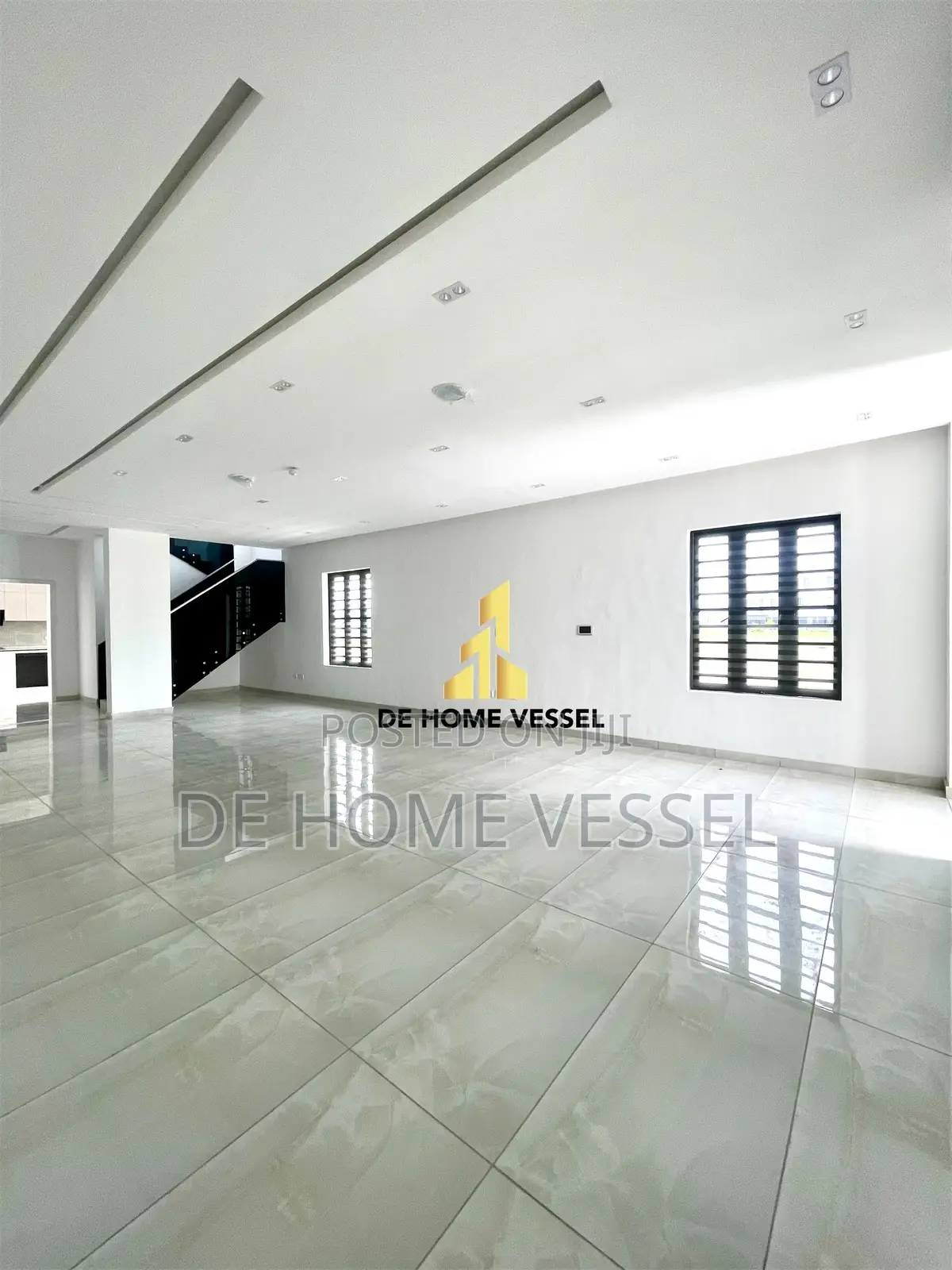 5bdrm Duplex in Ikate for sale in Ikate