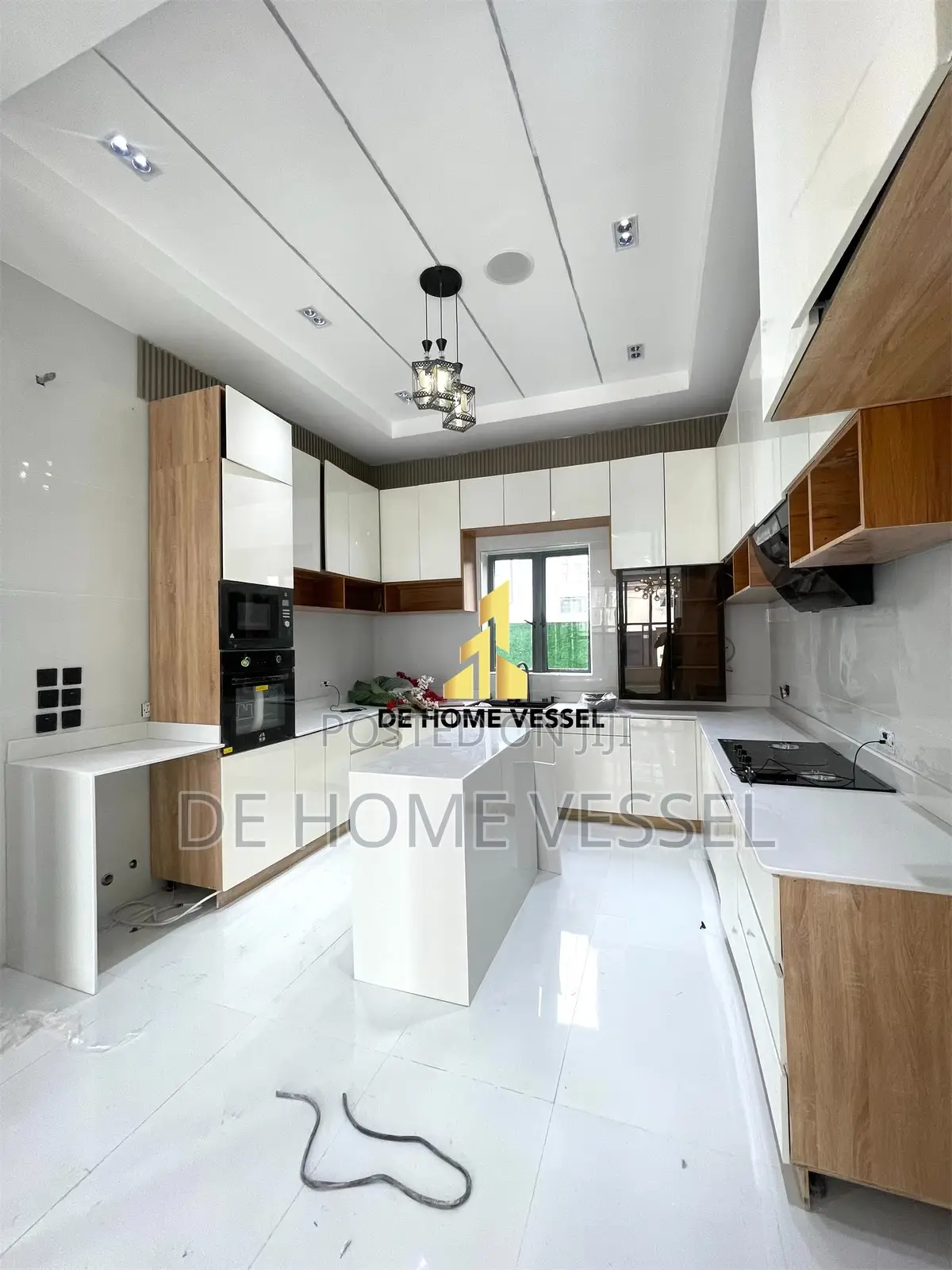 4bdrm Duplex in Ikota for sale in Ikota