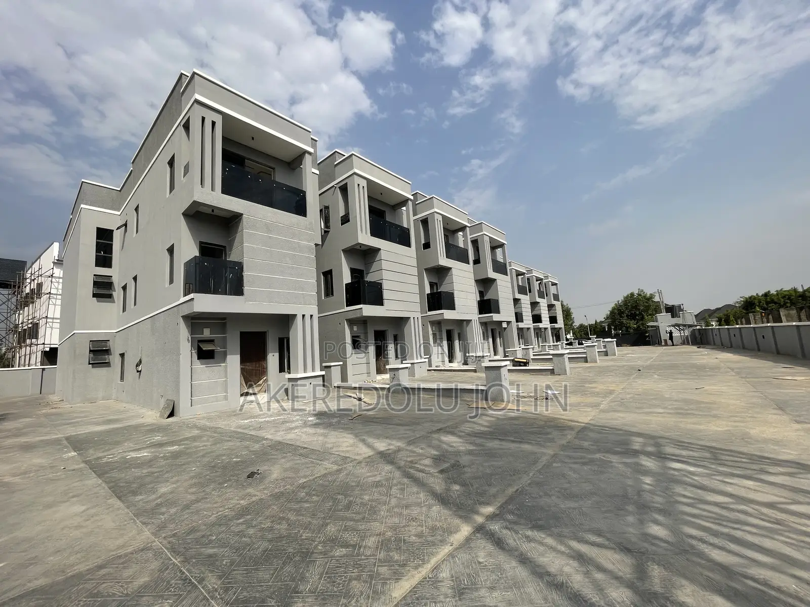 4bdrm Townhouse/Terrace in Durumi for sale in Durumi