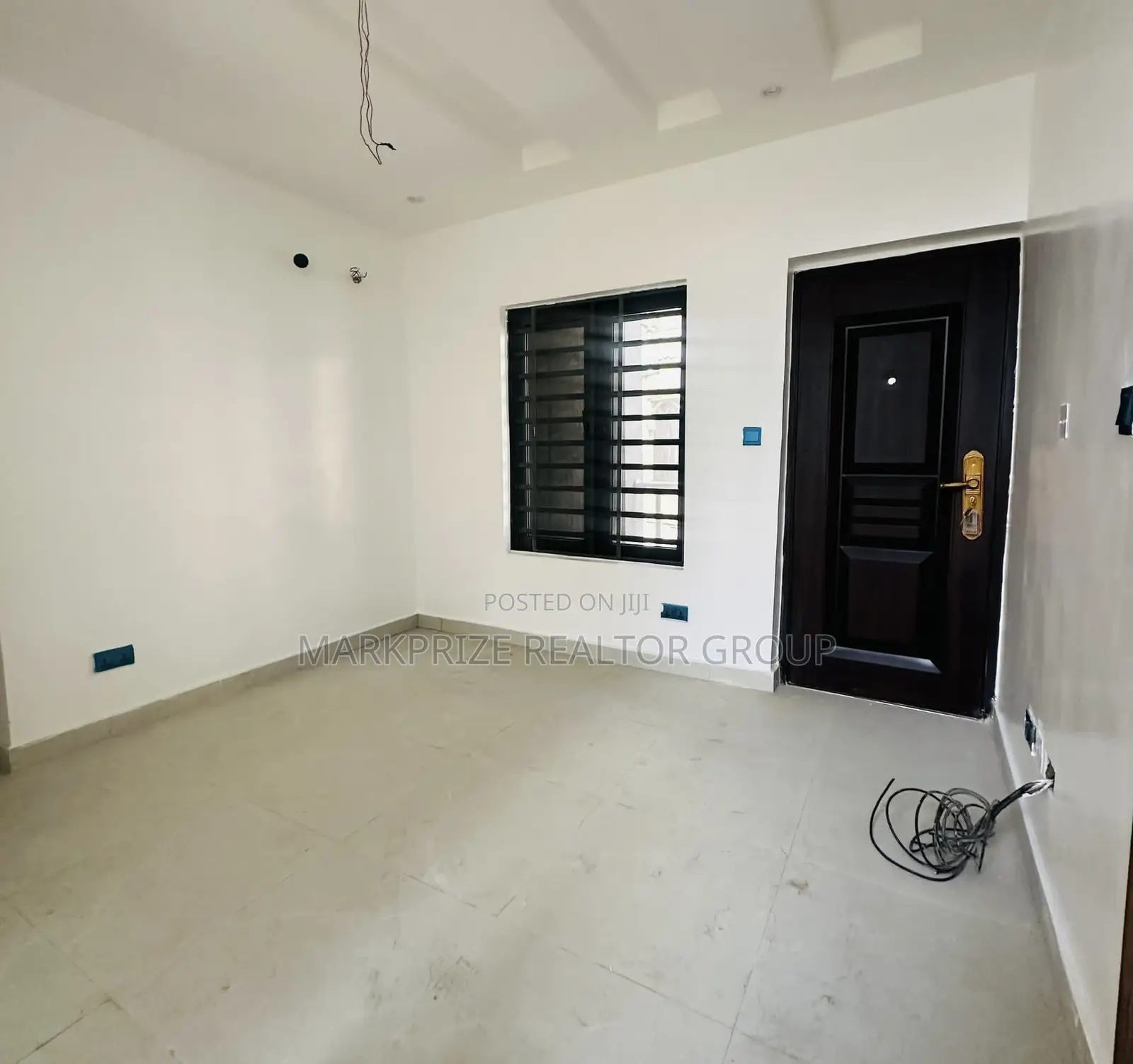 5bdrm Duplex in Magodo Phase 2 Lagos for sale in Magodo