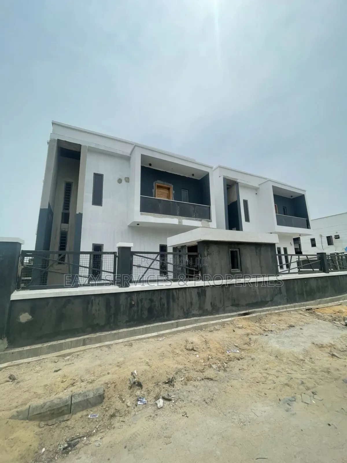 5bdrm Duplex in Gated And Secured, Ajah for sale in Ajah
