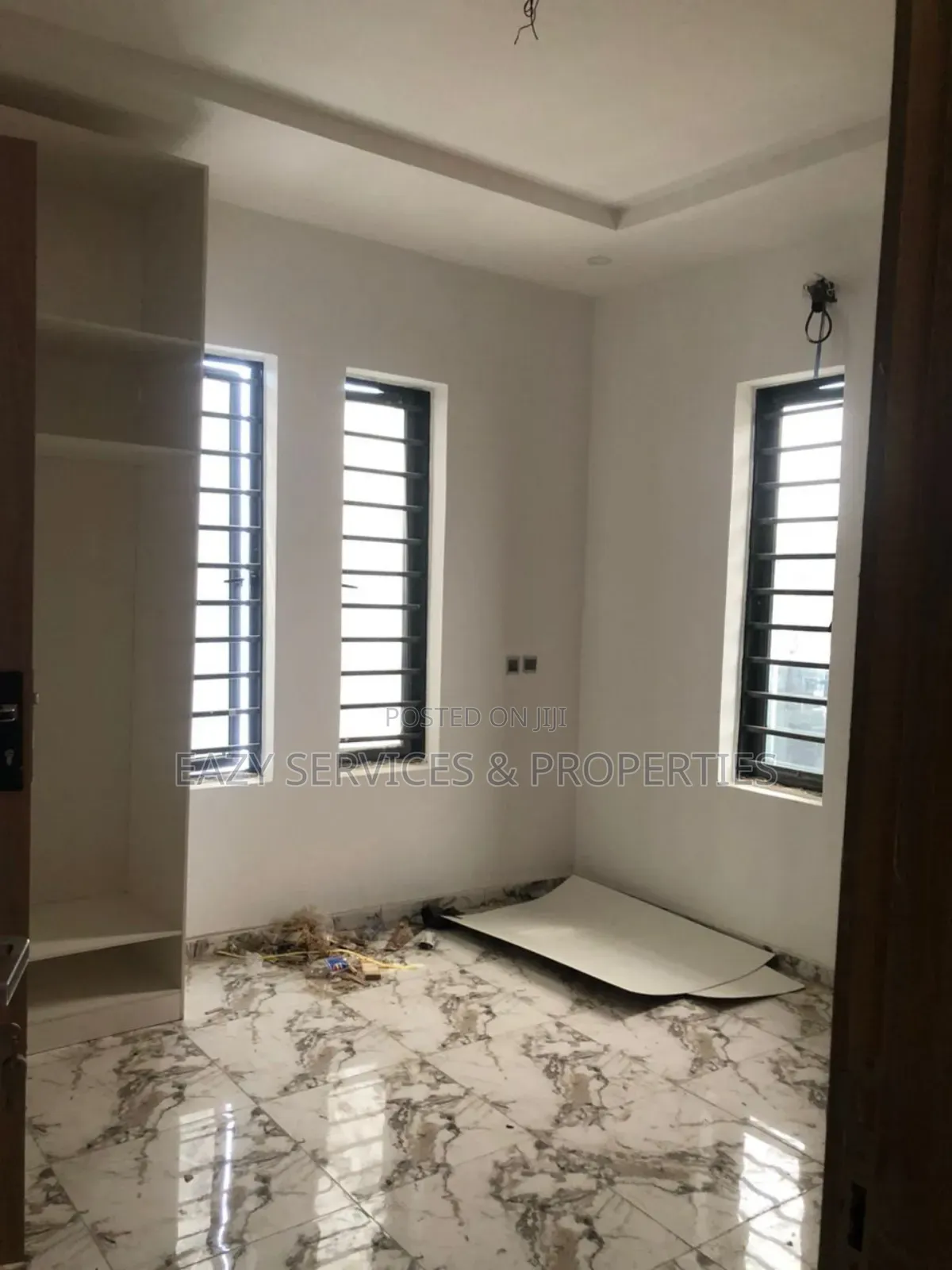 5bdrm Duplex in Gated And Secured, Ajah for sale in Ajah