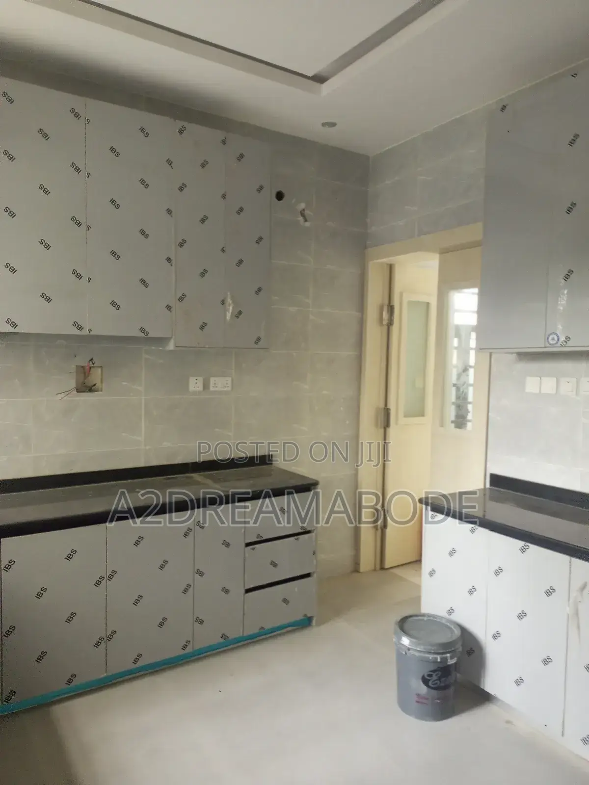 4bdrm Duplex in Ajao Estate Anthony, Maryland for sale in Maryland