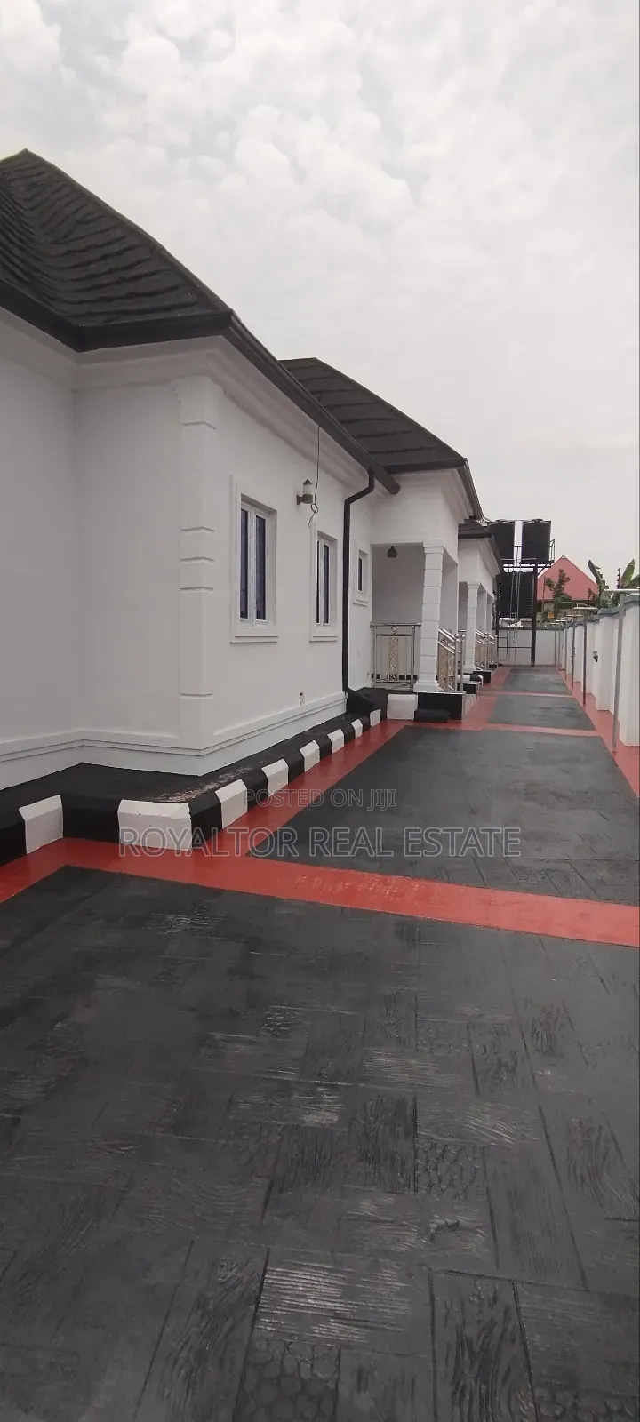 2bdrm Block of Flats in Royaltor Real Estate Benin City for sale in Benin City