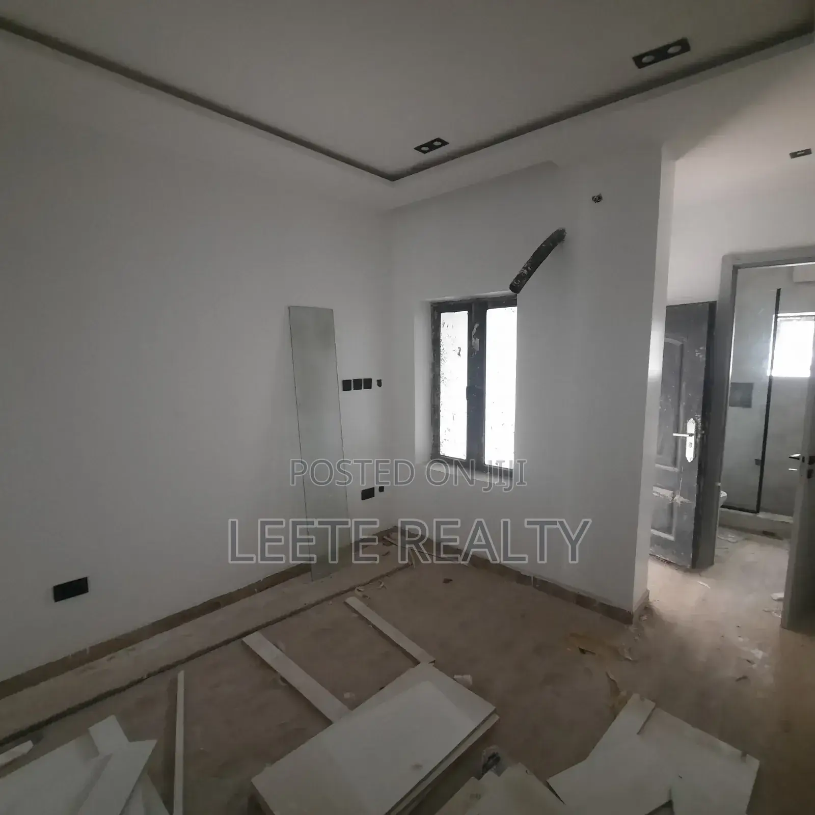 4bdrm Townhouse/Terrace in Durumi for sale in Durumi