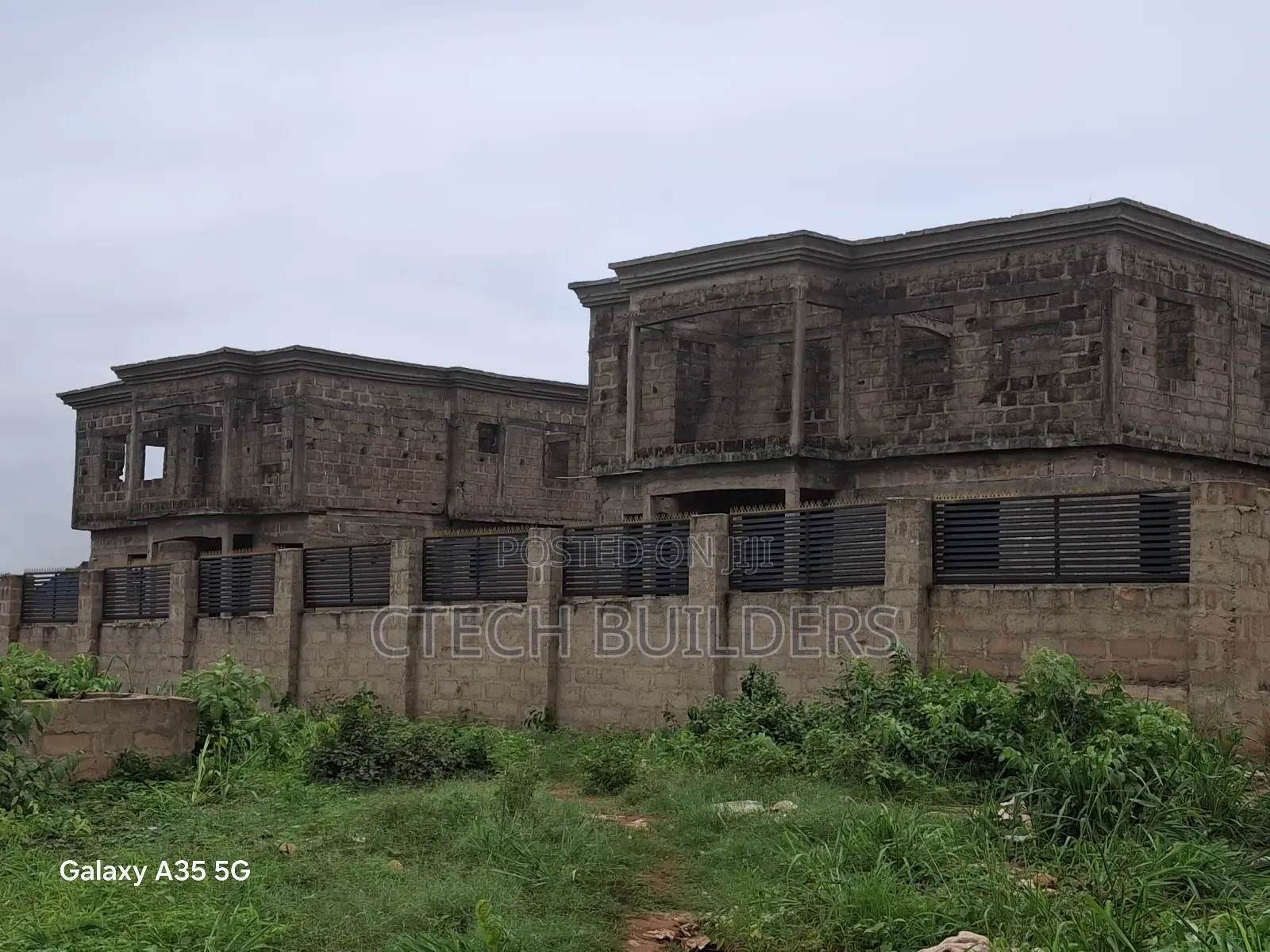 20bdrm Block of Flats in Benin City for sale in Benin City