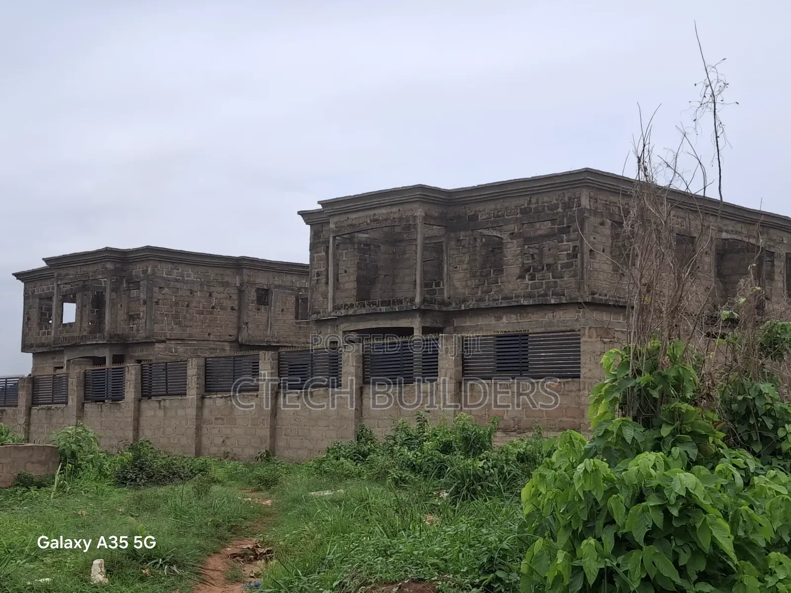 20bdrm Block of Flats in Benin City for sale in Benin City