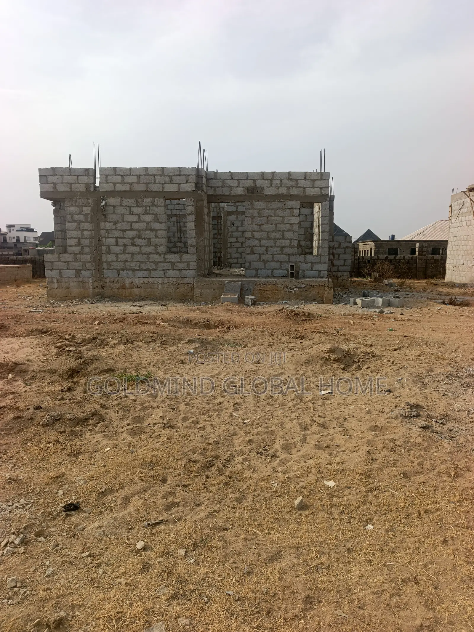 Table and Flat Estate Land in Lugbe for Sale in Sabon Lugbe