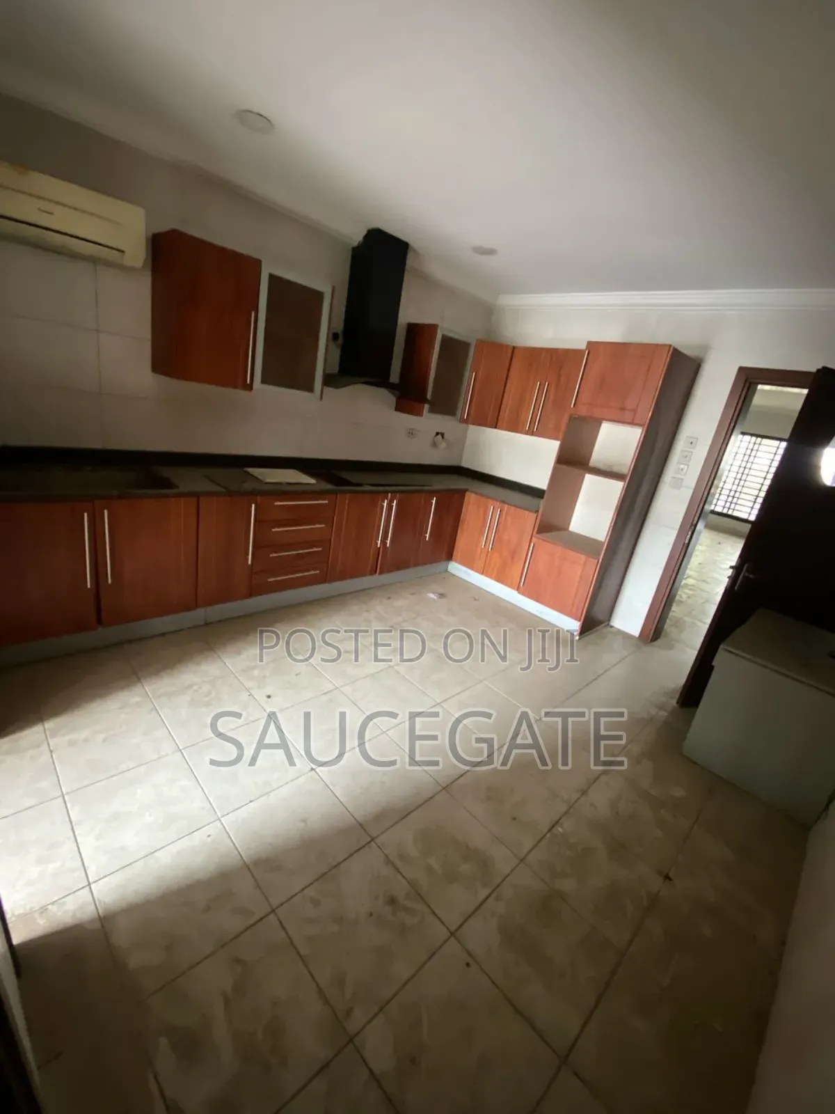 4bdrm Duplex in Lekki Phase 1 for rent in Lekki Phase 1