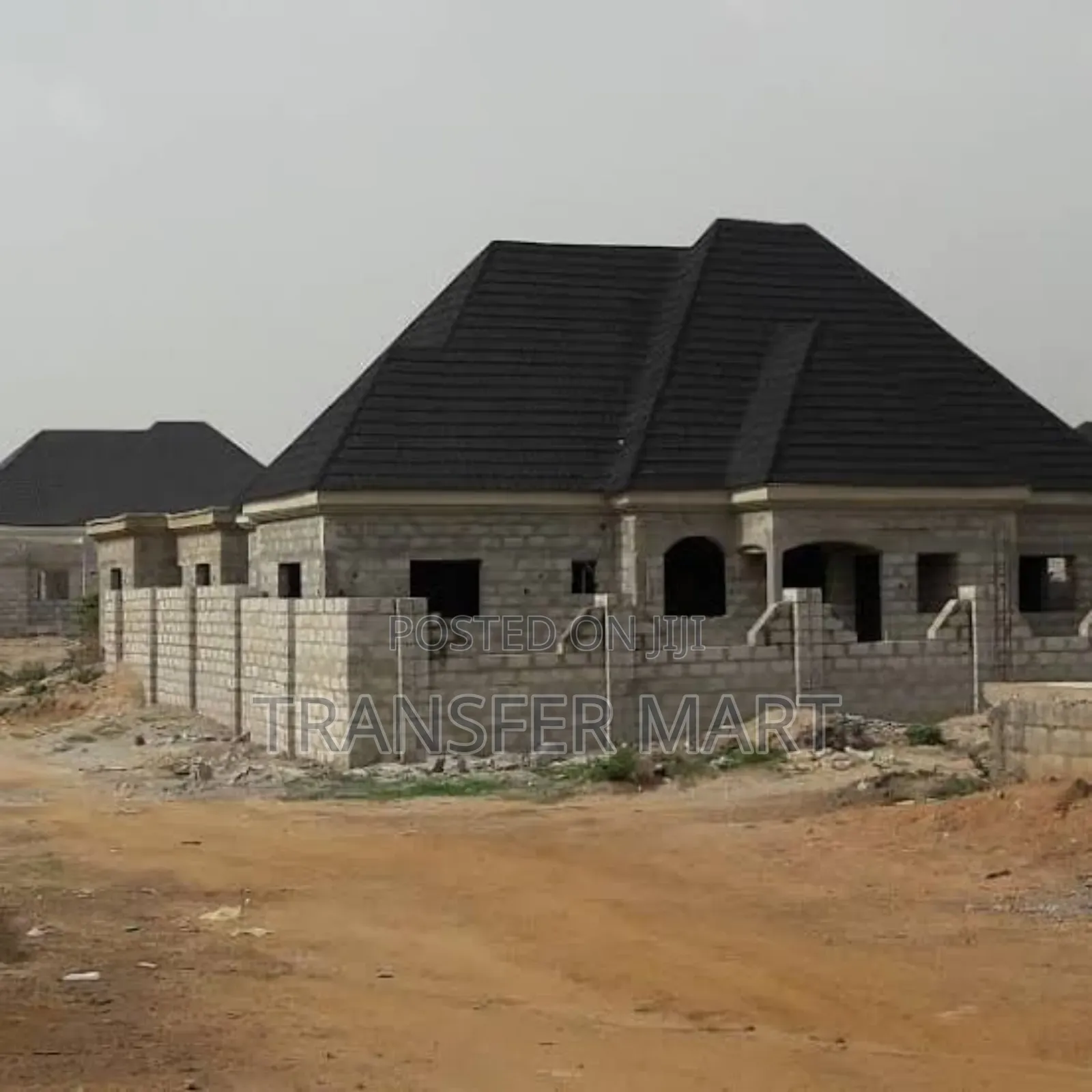 2bdrm Bungalow 
In Mararaba for Sale ; International Market in Mararaba