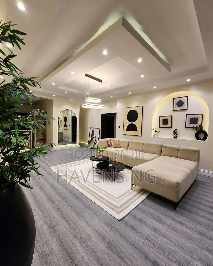 Beautiful 3 Bedroom Apartment Available for Shortlet. in Lekki Phase 1